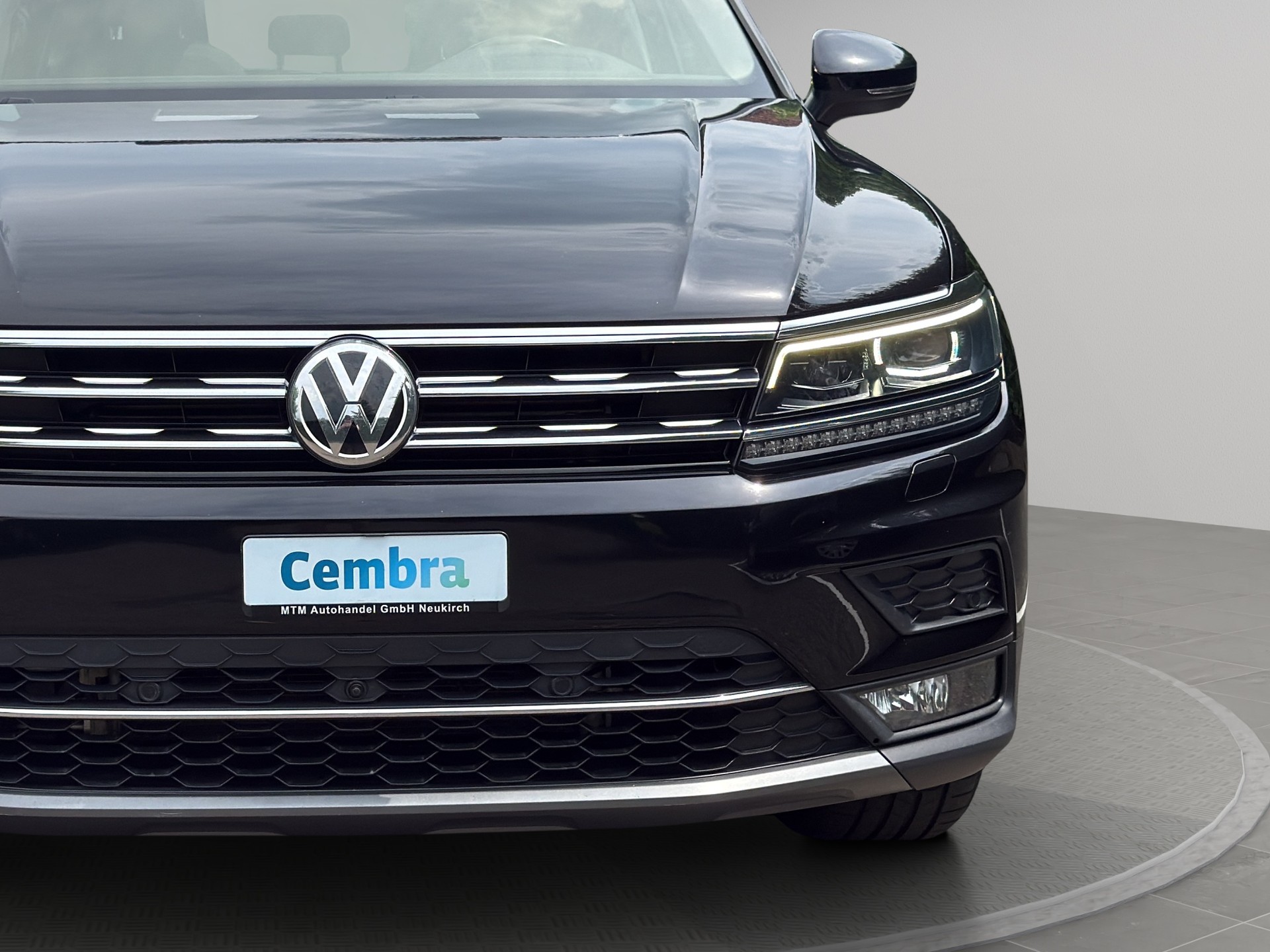 VW Tiguan 2.0TSI Highline 4Motion DSG-image-4