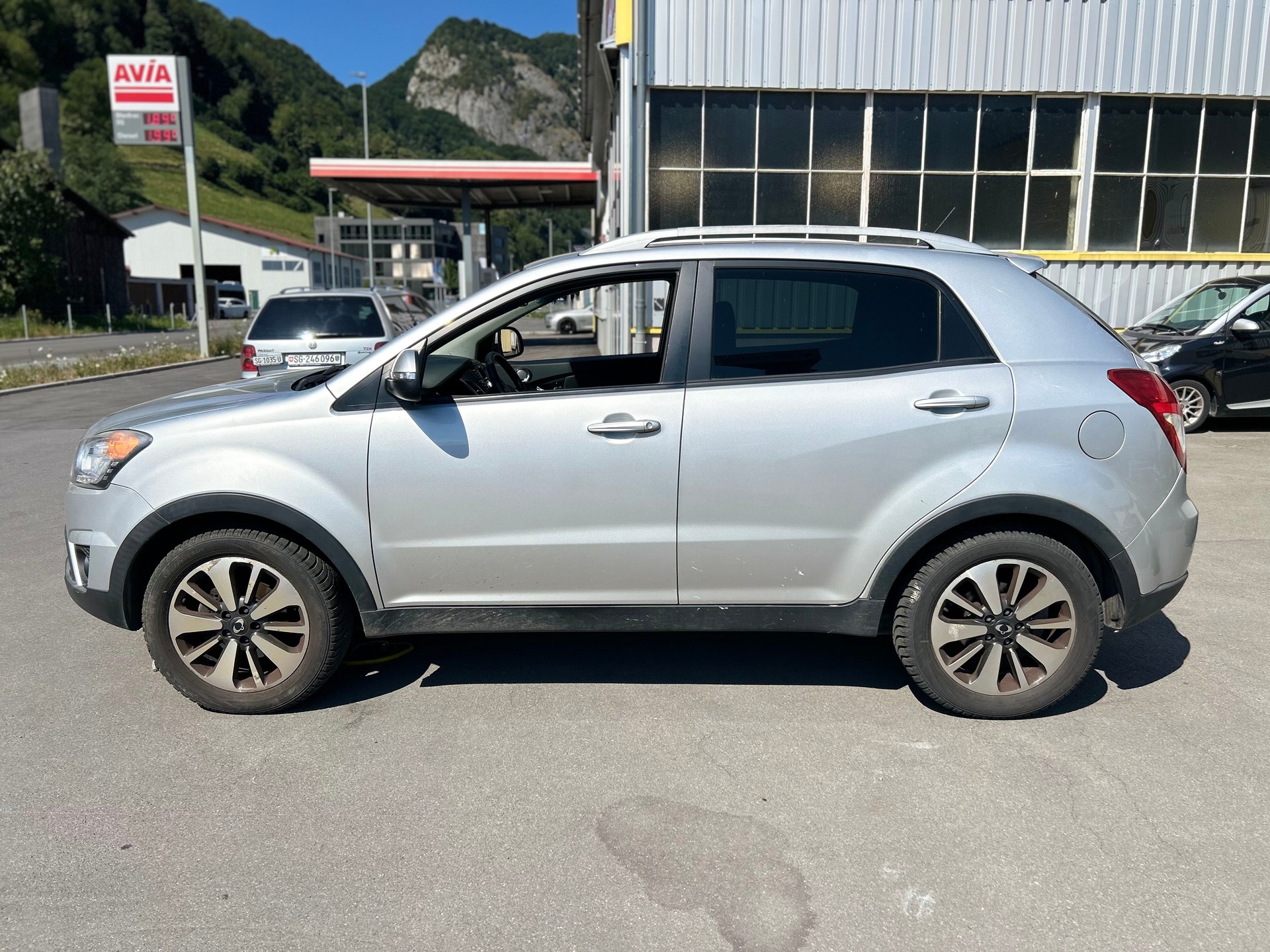 KGM-SsangYong Korando 2.0 e-XDI Quartz 4WD Automatic-image-6
