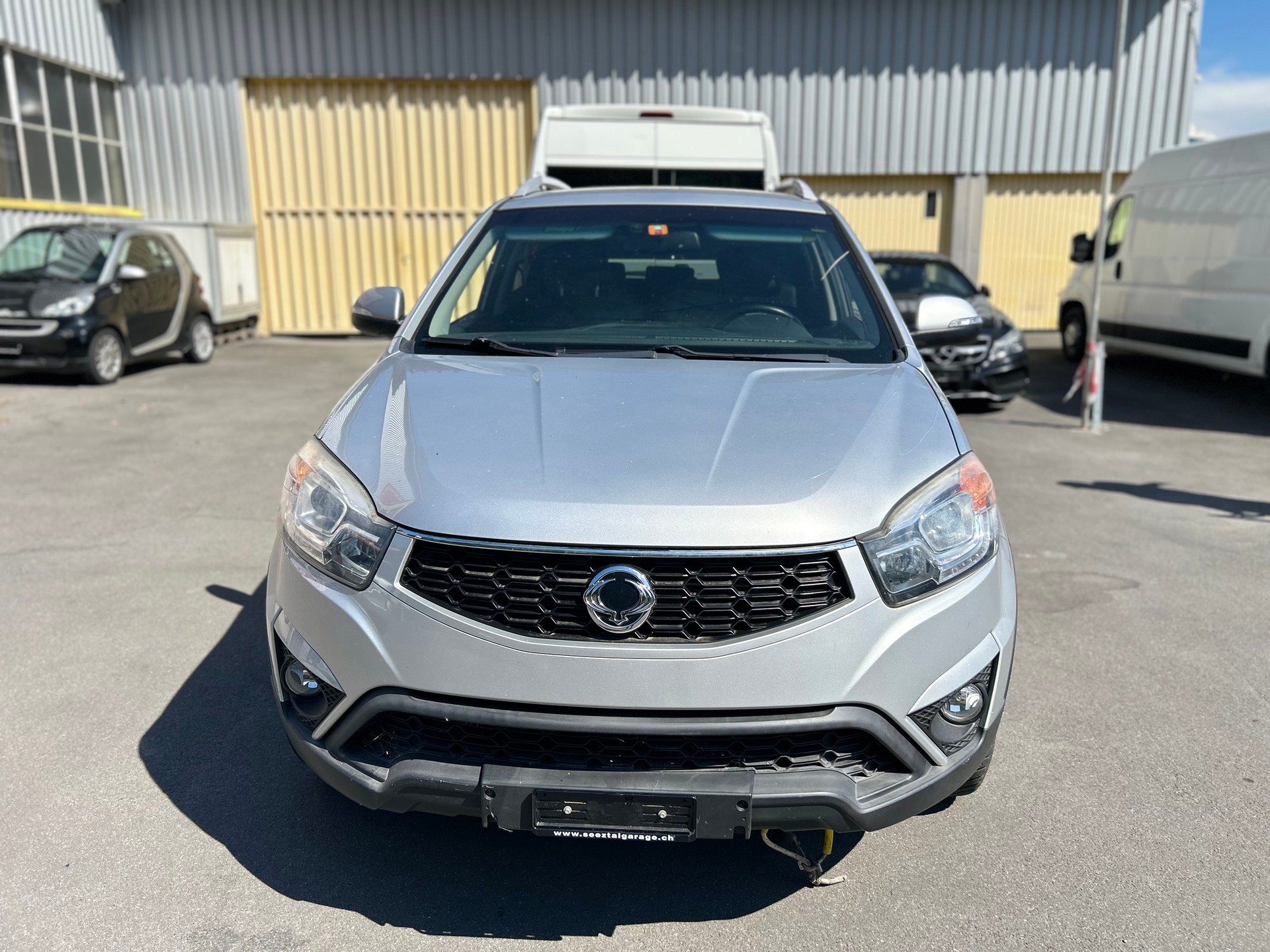 KGM-SsangYong Korando 2.0 e-XDI Quartz 4WD Automatic-image-4