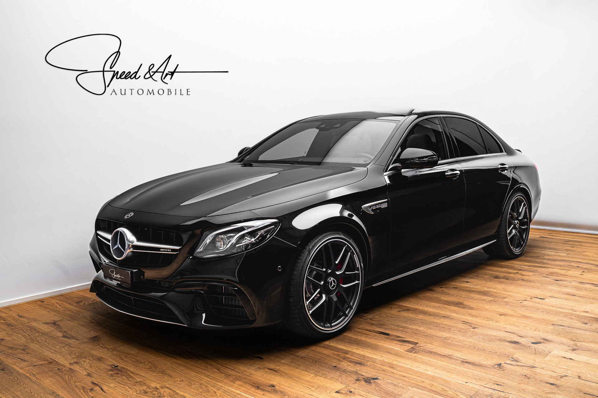 MERCEDES-BENZ E 63 AMG S 4Matic Speedshift MCT | NEUWAGENZUSTAND | OHNE OPF | 1. HAND