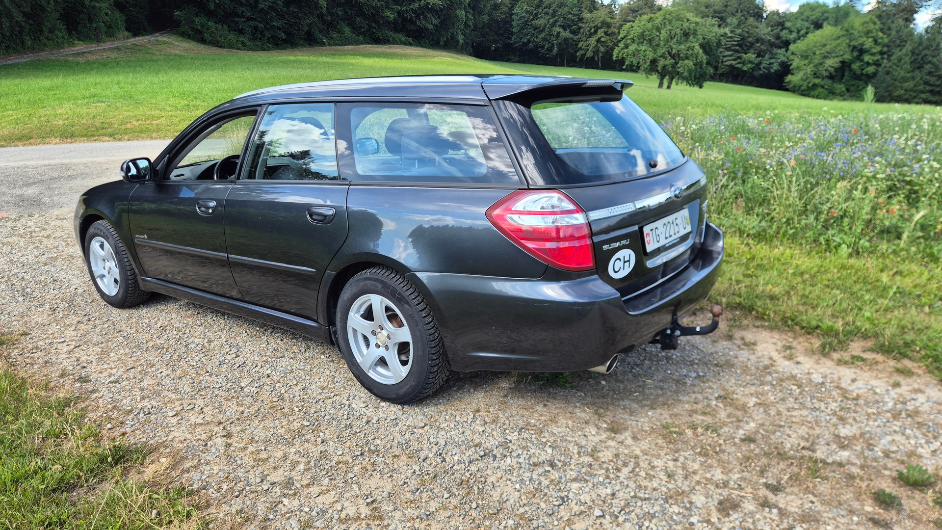 SUBARU Legacy 2.0R AWD Swiss-image-3