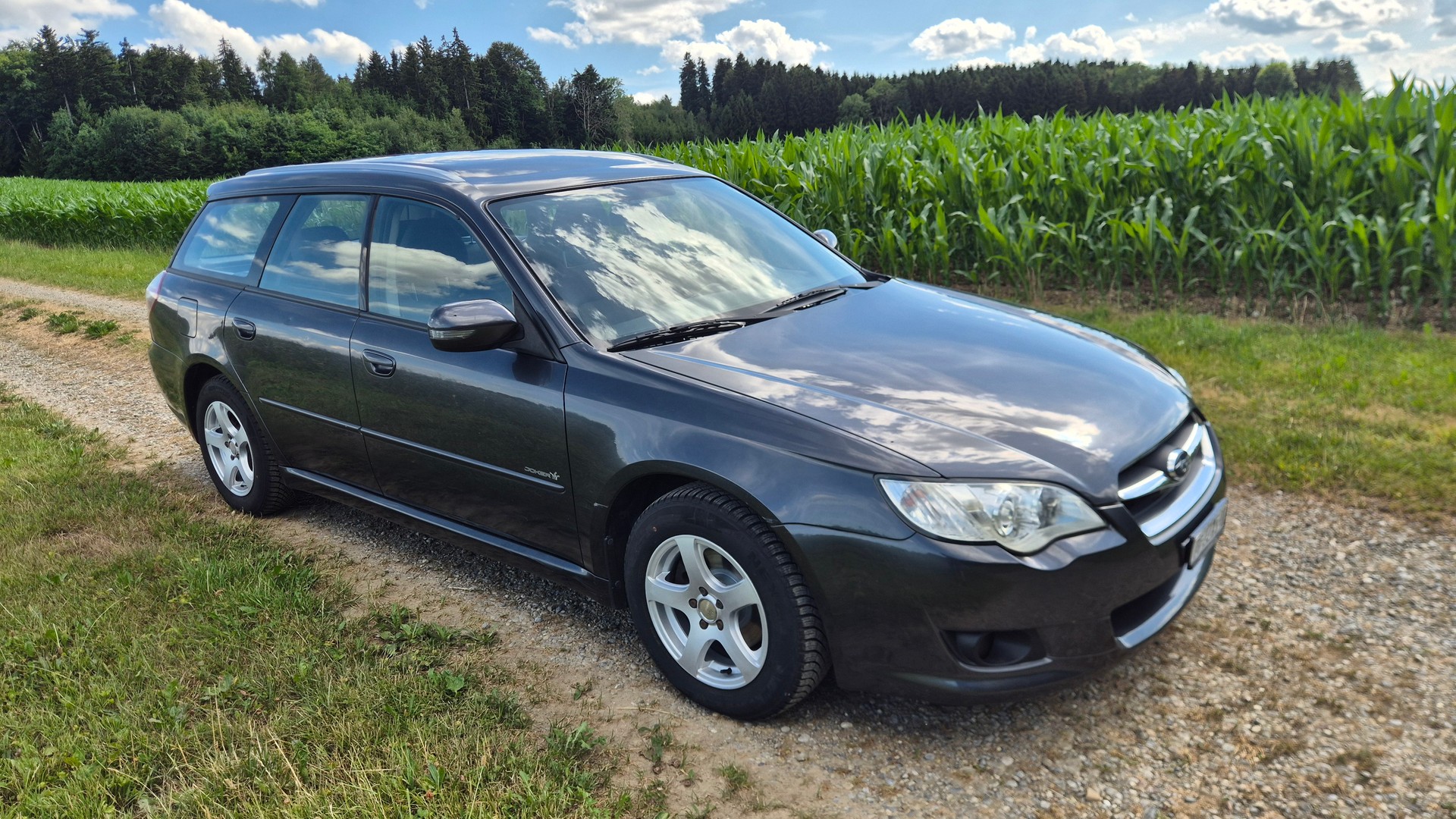 SUBARU Legacy 2.0R AWD Swiss-image-1