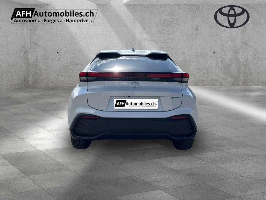 TOYOTA C-HR 2.0 PHEV Trend-image-3