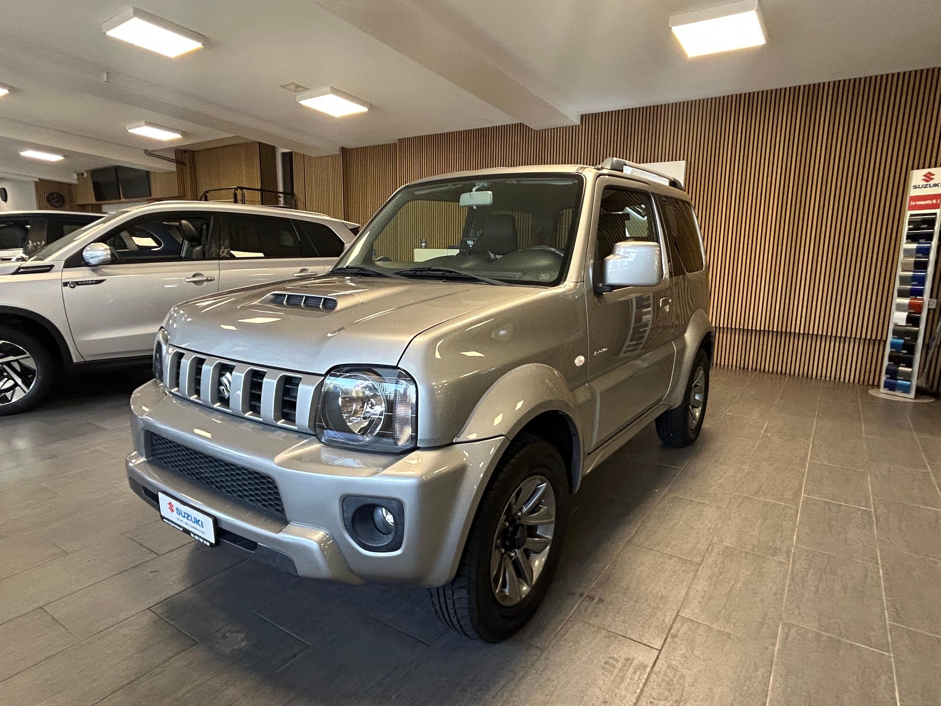 SUZUKI Jimny Wagon 1.3 4WD Sergio Cellano Top Automatique 4 Places/4Platz-showroom-element-3