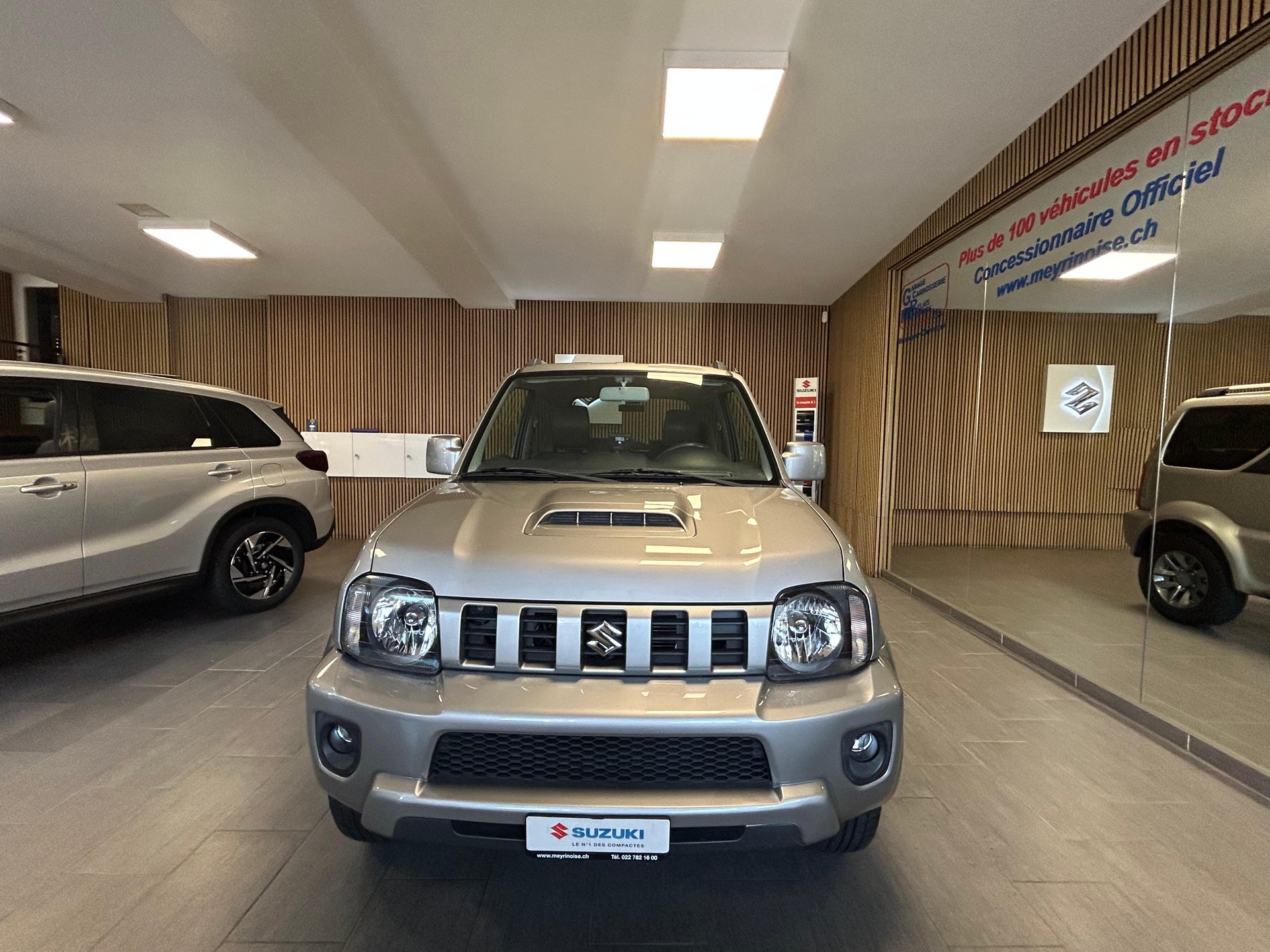 SUZUKI Jimny Wagon 1.3 4WD Sergio Cellano Top Automatique 4 Places/4Platz-showroom-element-2