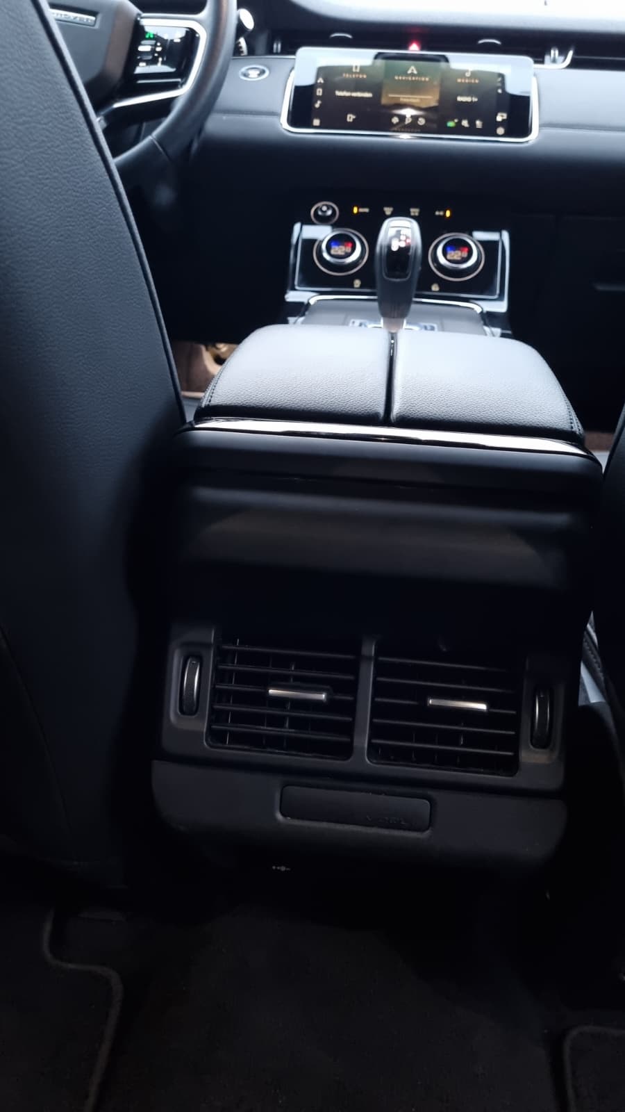 LAND ROVER Range Rover Evoque R-Dynamic P 250 SE AT9-image-14