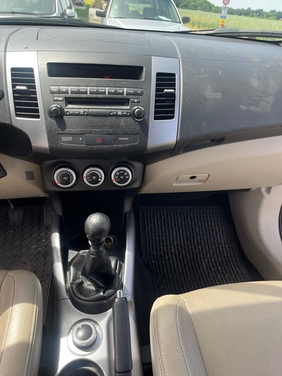 CITROEN C-Crosser 2.2 HDi VTR-image-11