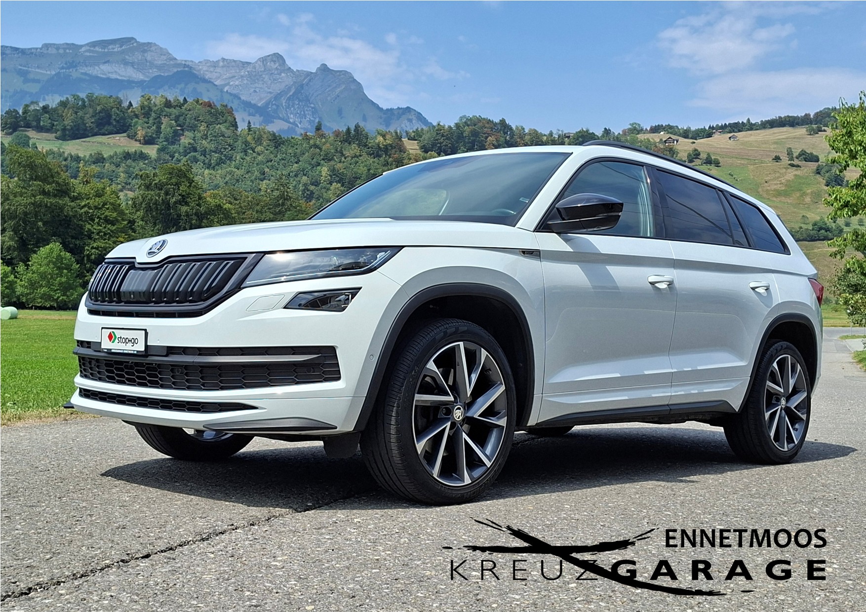 SKODA Kodiaq 2.0 TSI 4x4 Sport Line *8-fach bereift+AHK+Panodach*-image-0