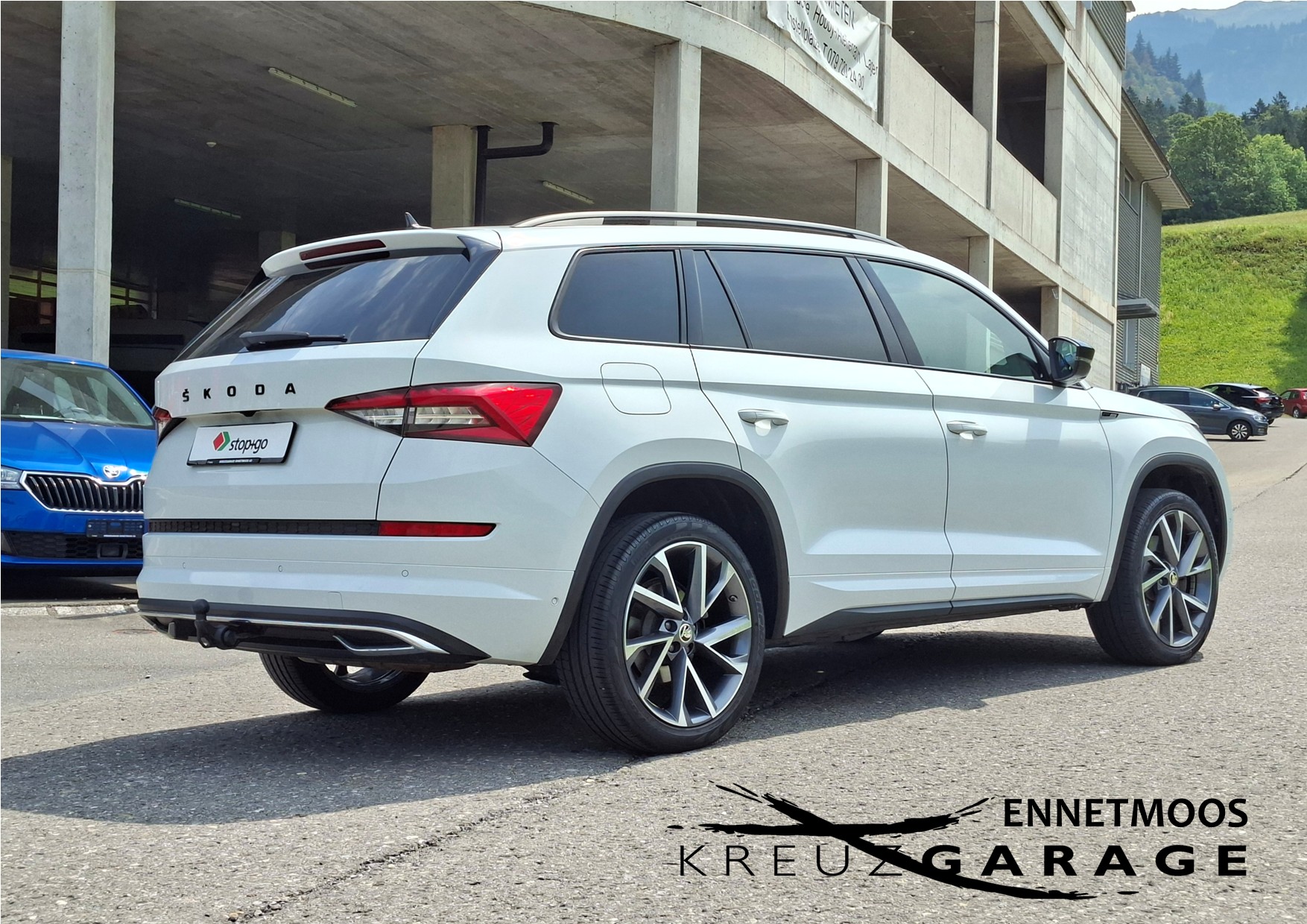 SKODA Kodiaq 2.0 TSI 4x4 Sport Line *8-fach bereift+AHK+Panodach*-image-5