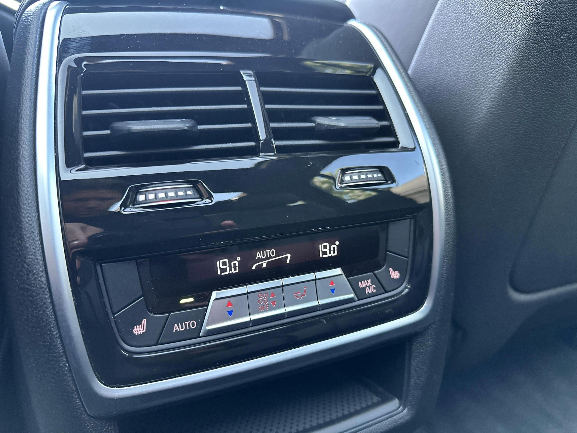 BMW X7 xDrive M60i M Sport Pro-image-14