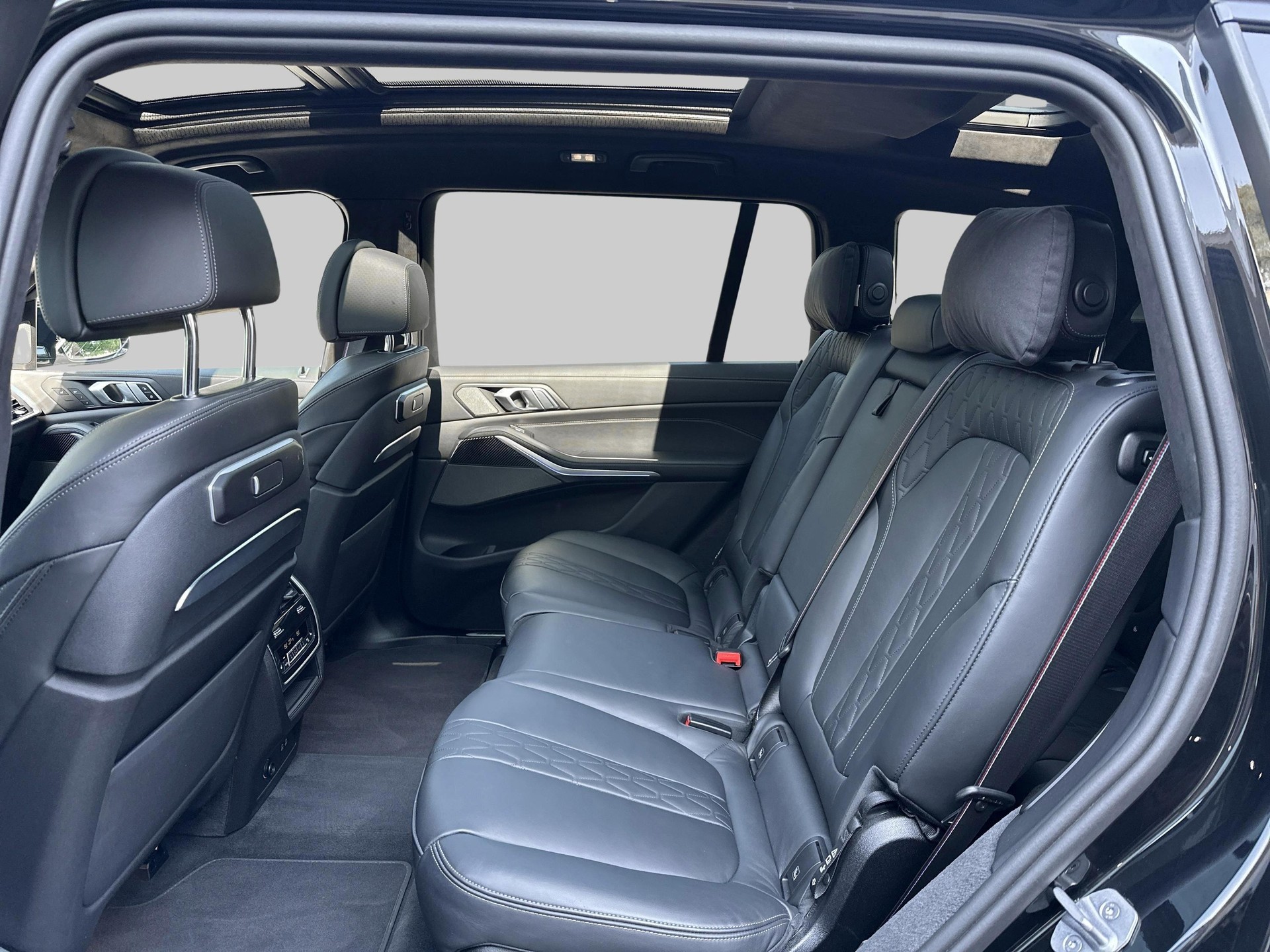 BMW X7 xDrive M60i M Sport Pro-image-15