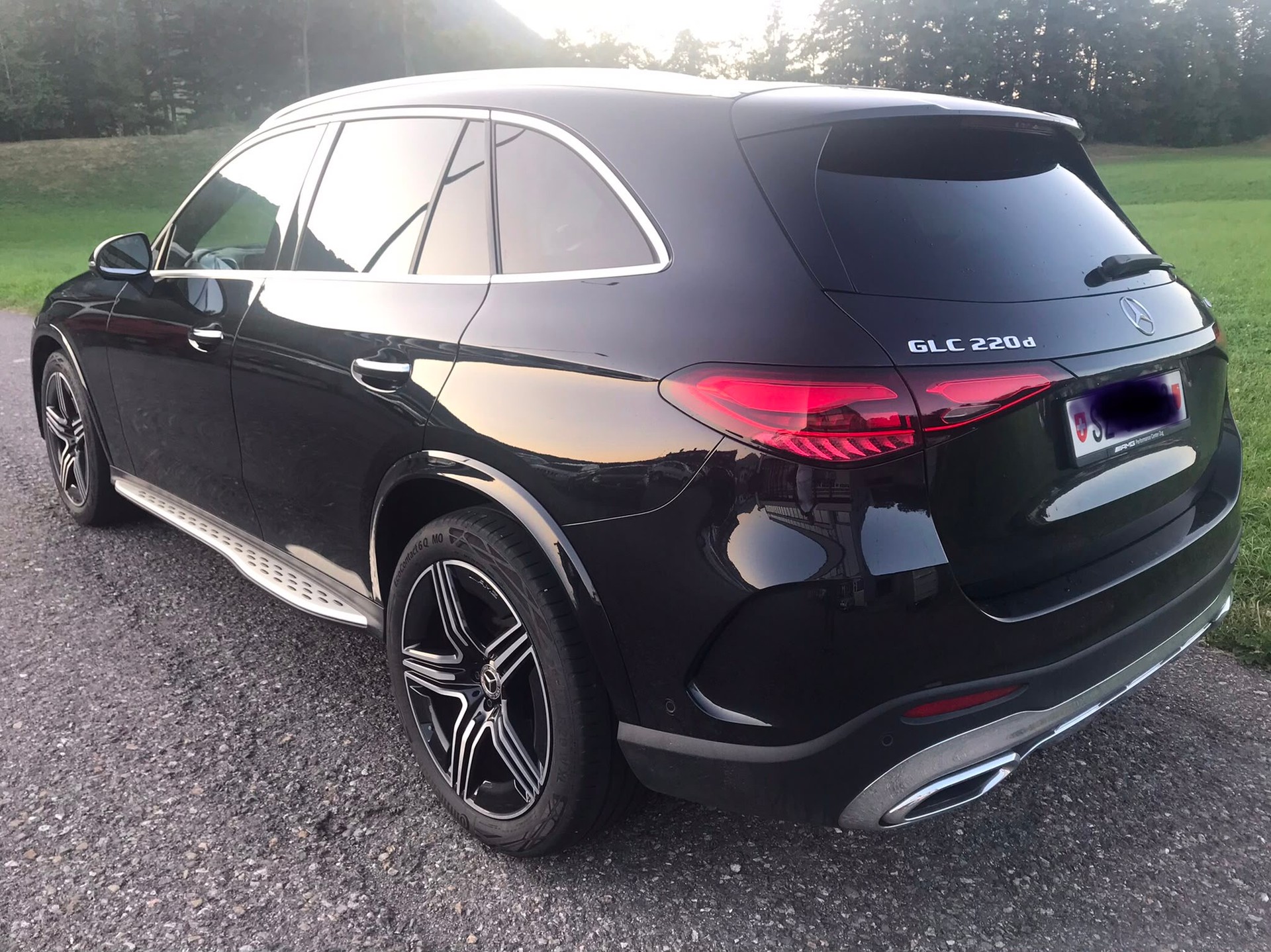 MERCEDES-BENZ GLC 220 d 4Matic 9G-Tronic AMG-Line-image-2