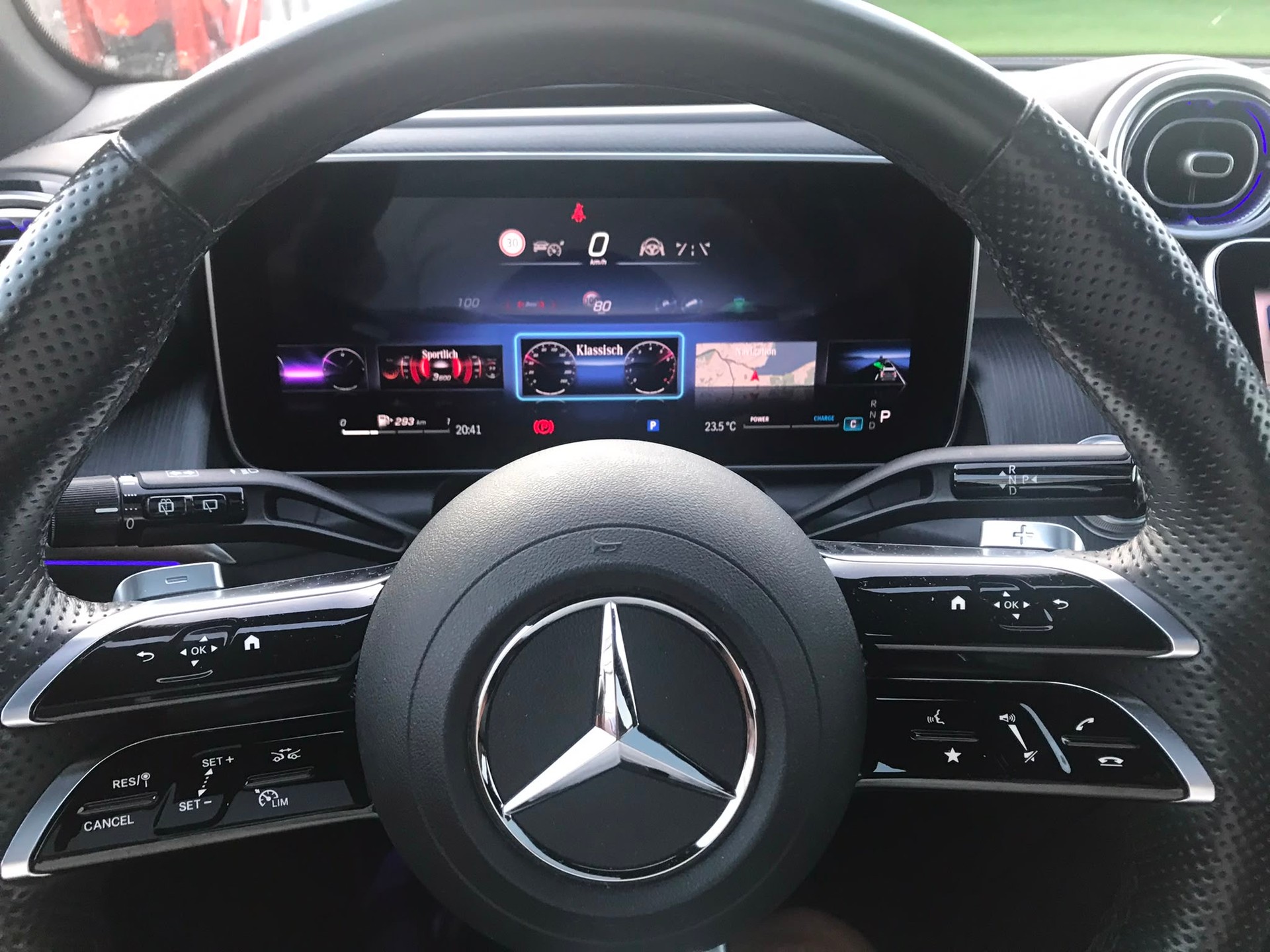 MERCEDES-BENZ GLC 220 d 4Matic 9G-Tronic AMG-Line-image-8