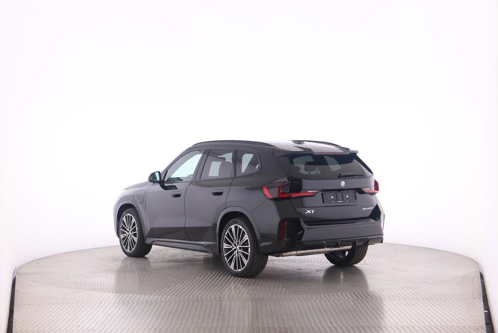 BMW X1 30e xDrive-image-13