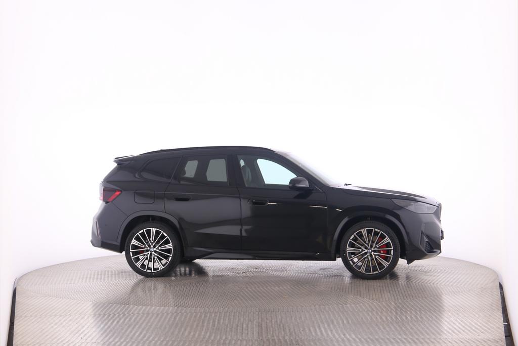 BMW X1 30e xDrive-image-4