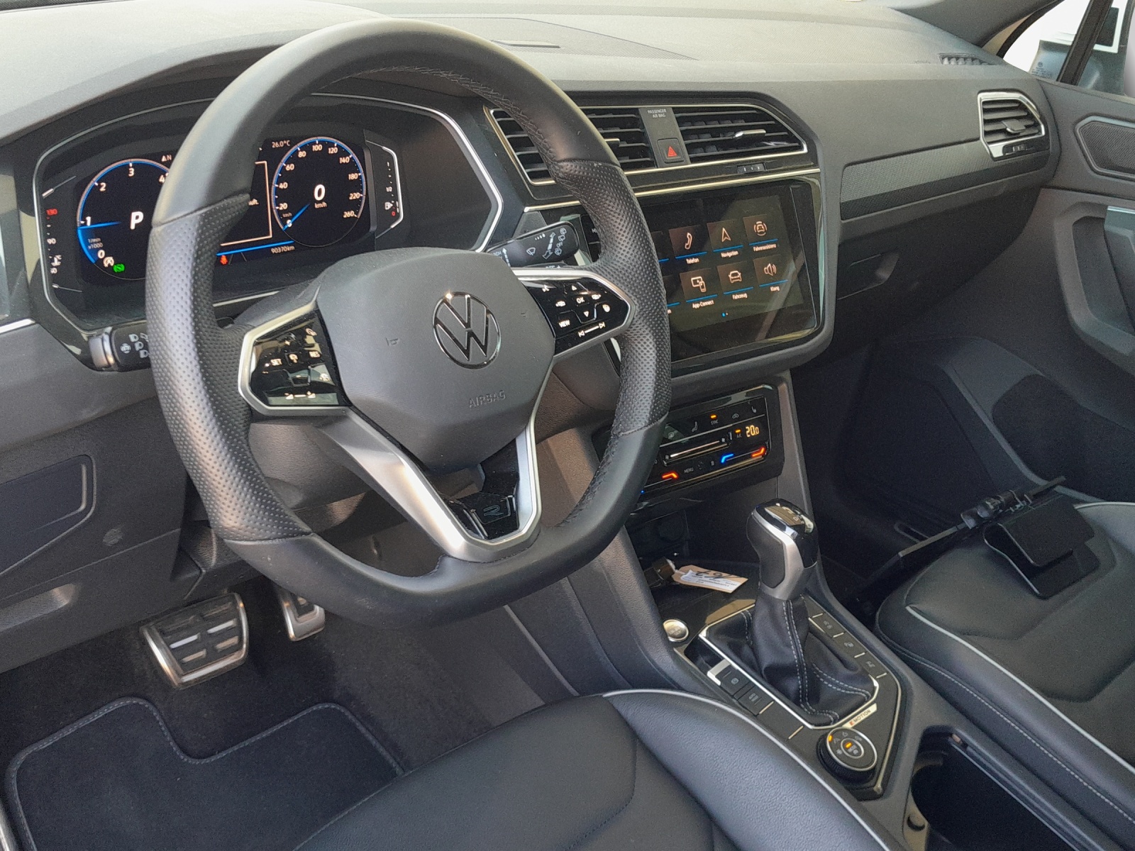 VW Tiguan 2.0 TDI SCR R-Line 4Motion DSG-image-7