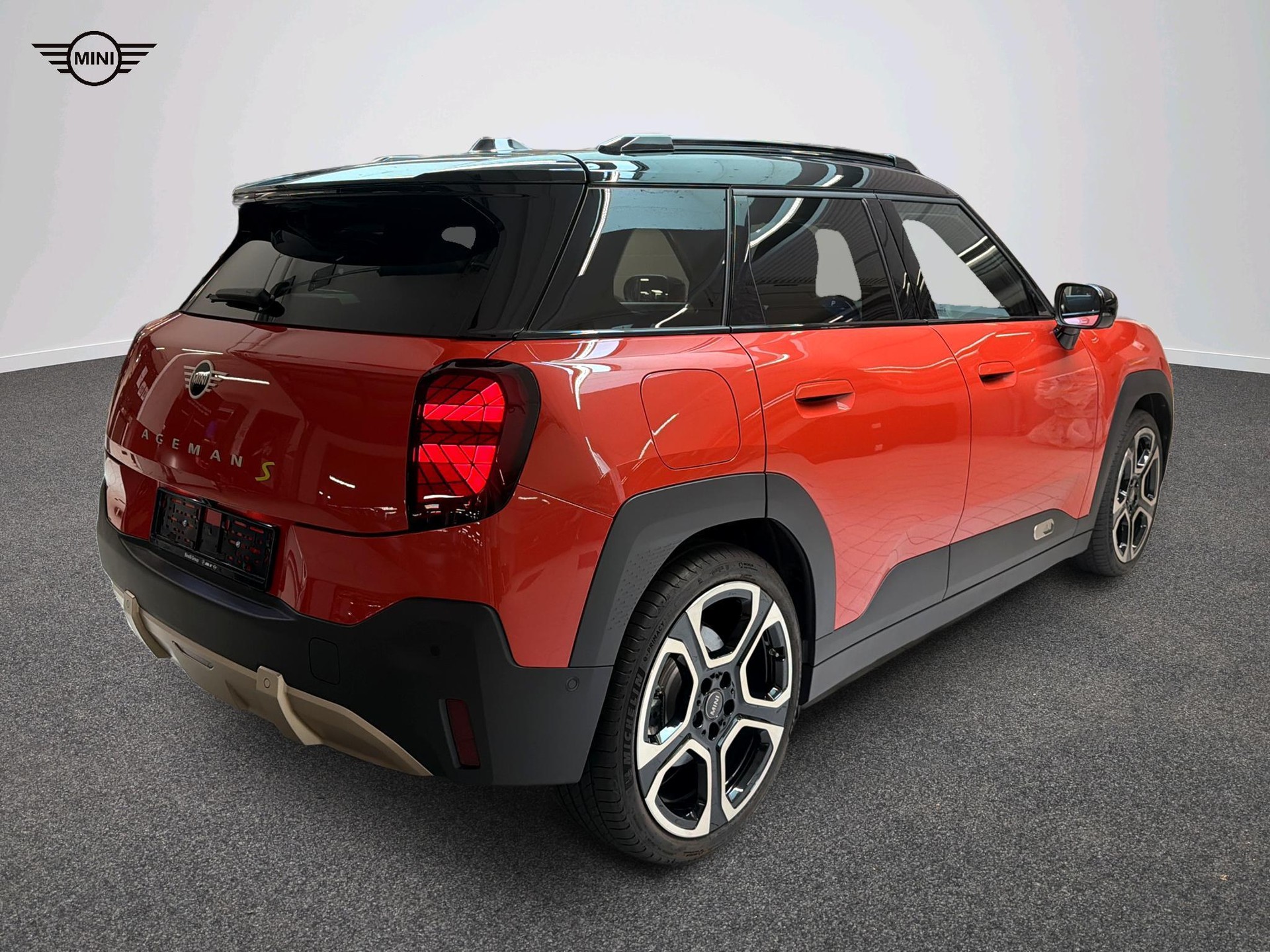 MINI Aceman SE-image-4