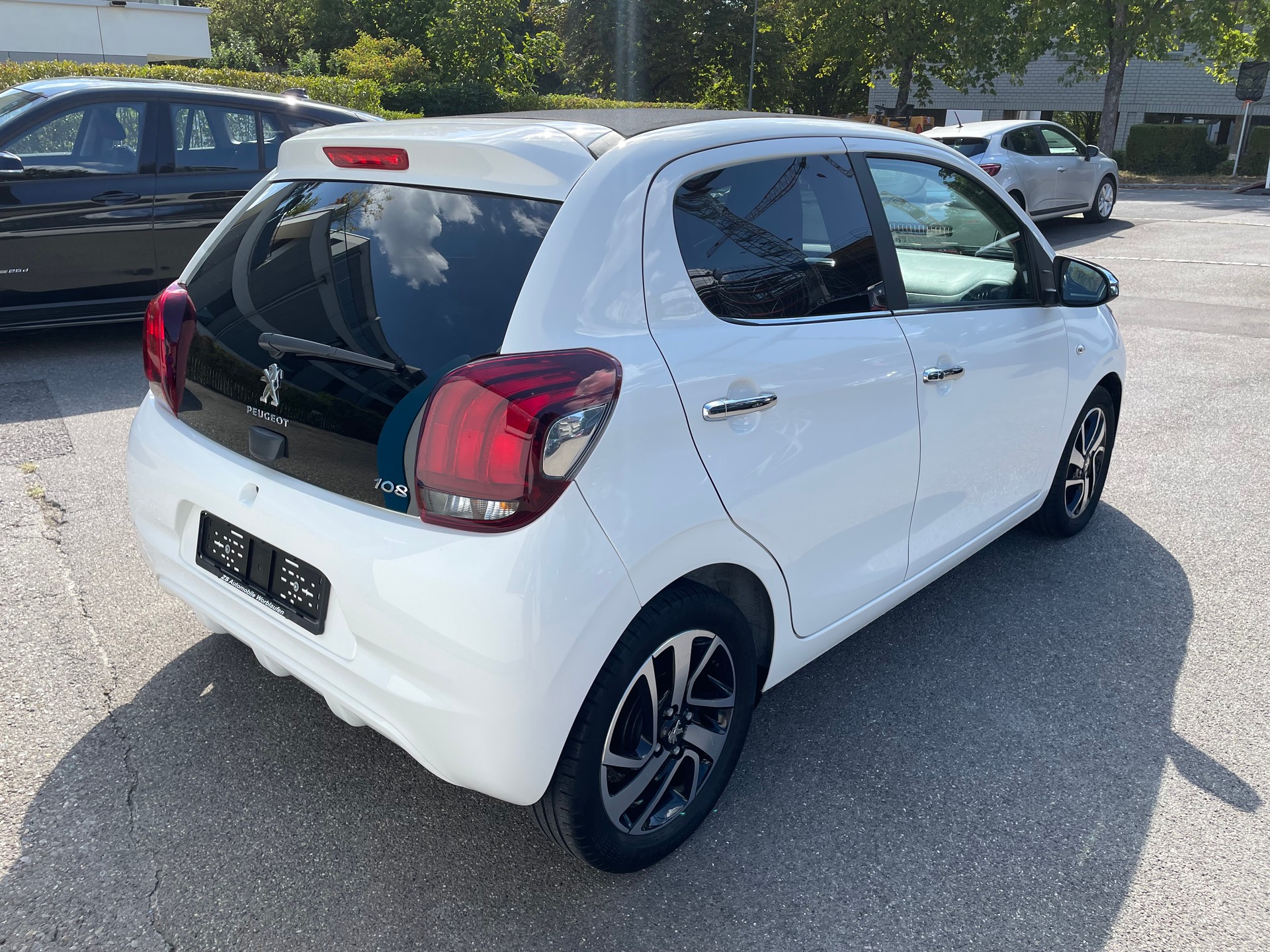 PEUGEOT 108 1.0 VTi Allure Top ETG-image-3