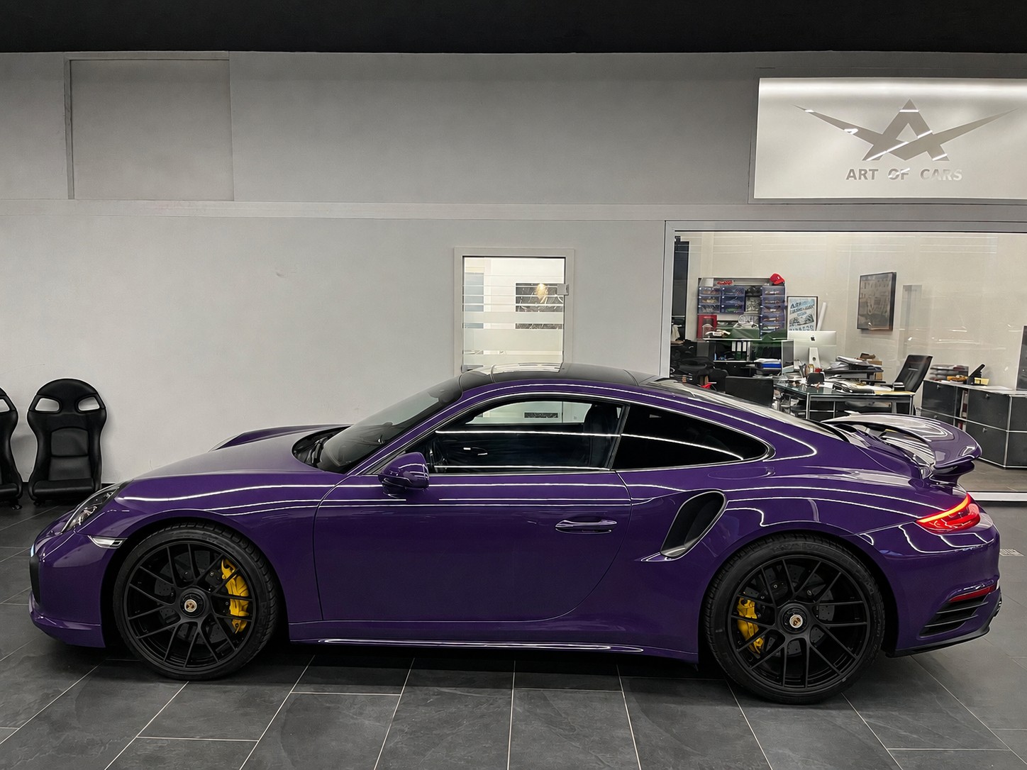 PORSCHE 911 Turbo S PDK PTS PORSCHE APPROVED-image-3