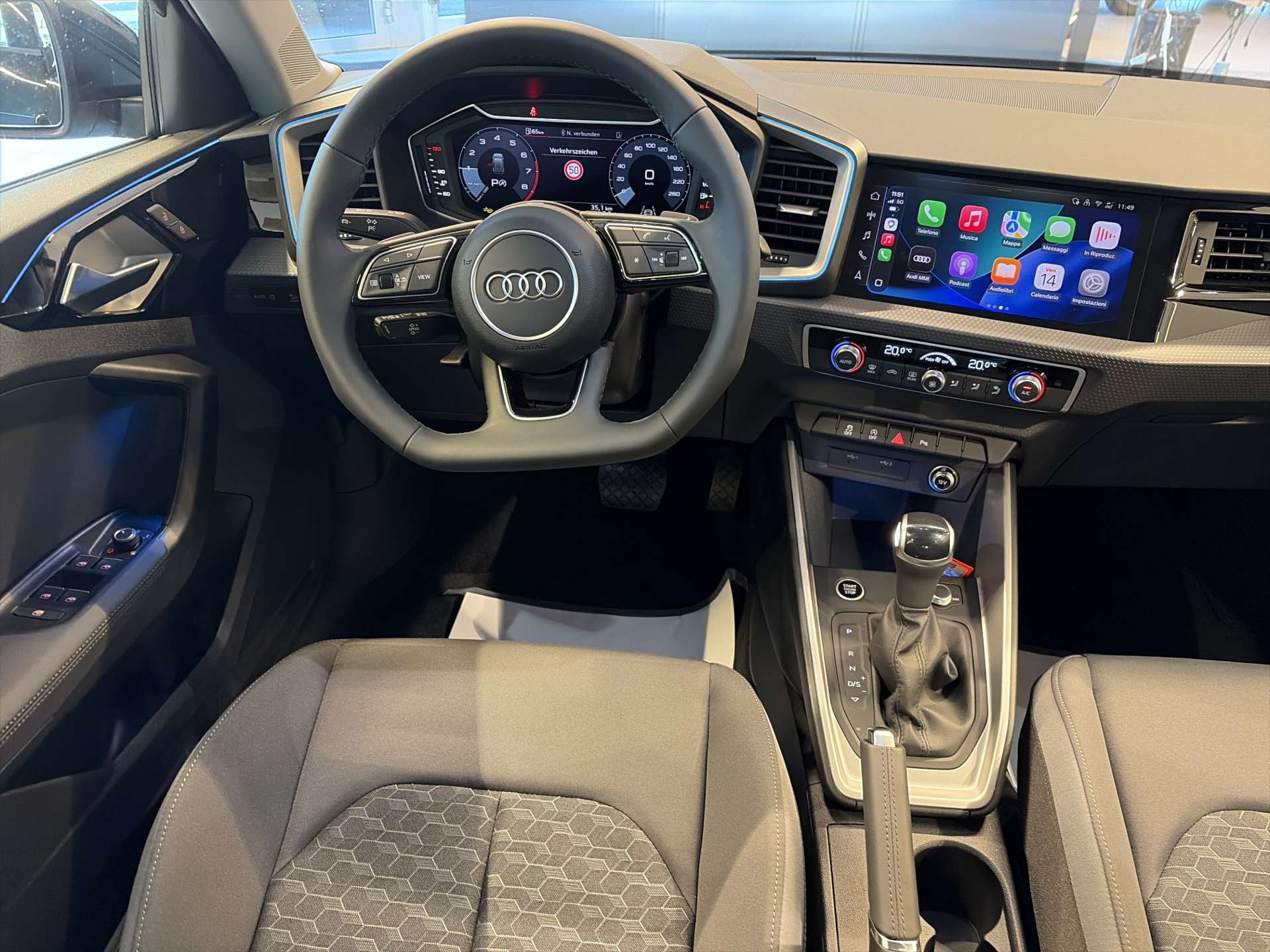 AUDI A1 Sportback 30 TFSi S-Line S-Tronic Automat-image-4