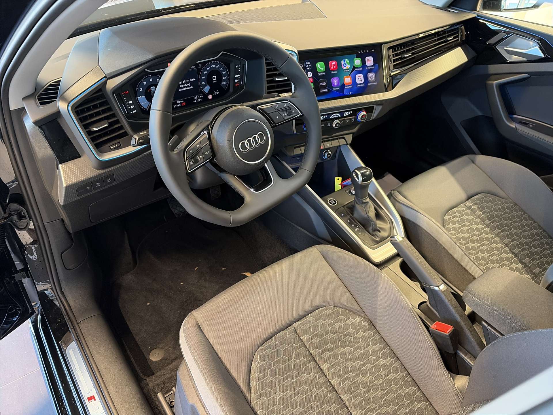 AUDI A1 Sportback 30 TFSi S-Line S-Tronic Automat-image-5