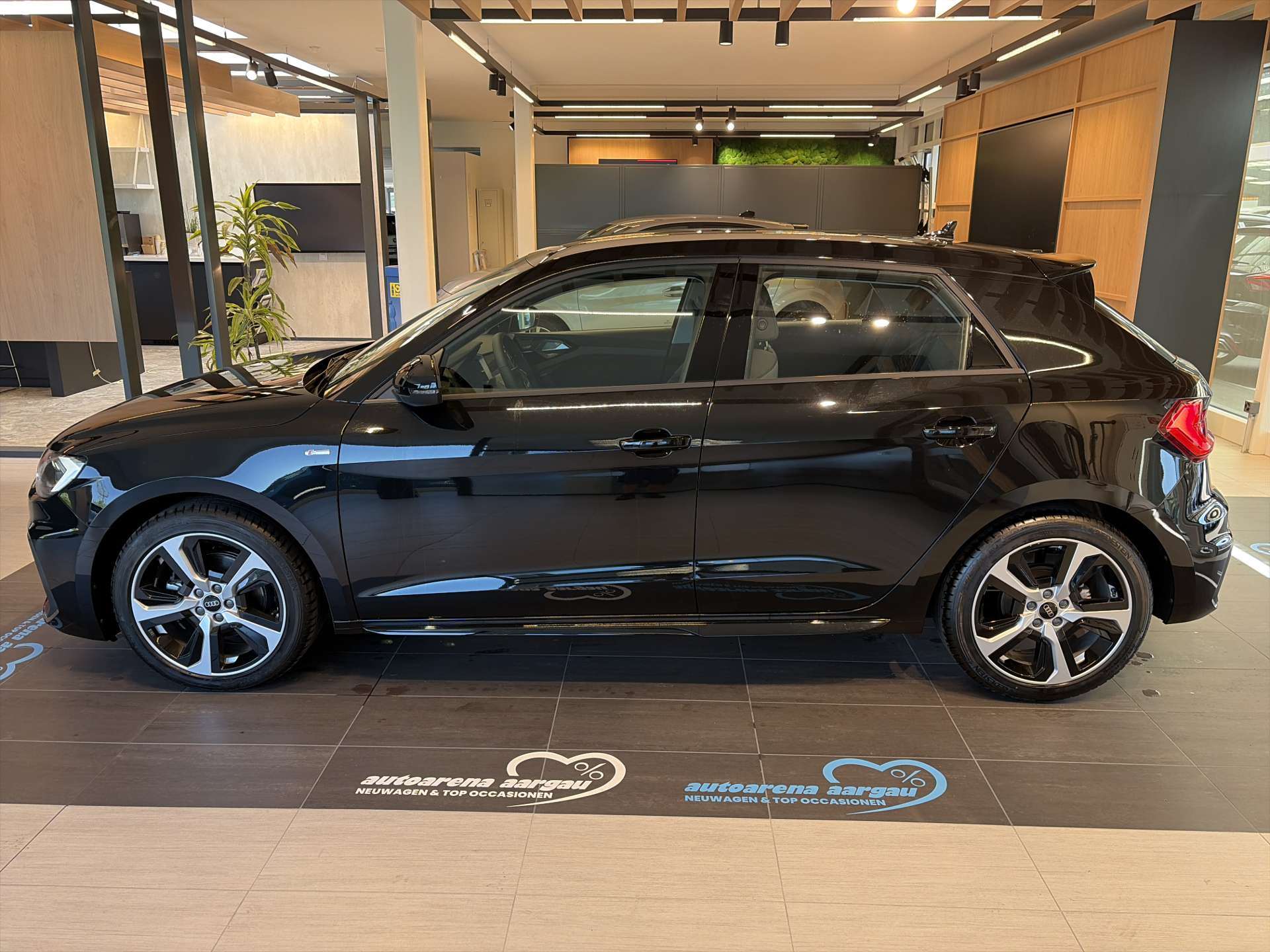 AUDI A1 Sportback 30 TFSi S-Line S-Tronic Automat-image-11
