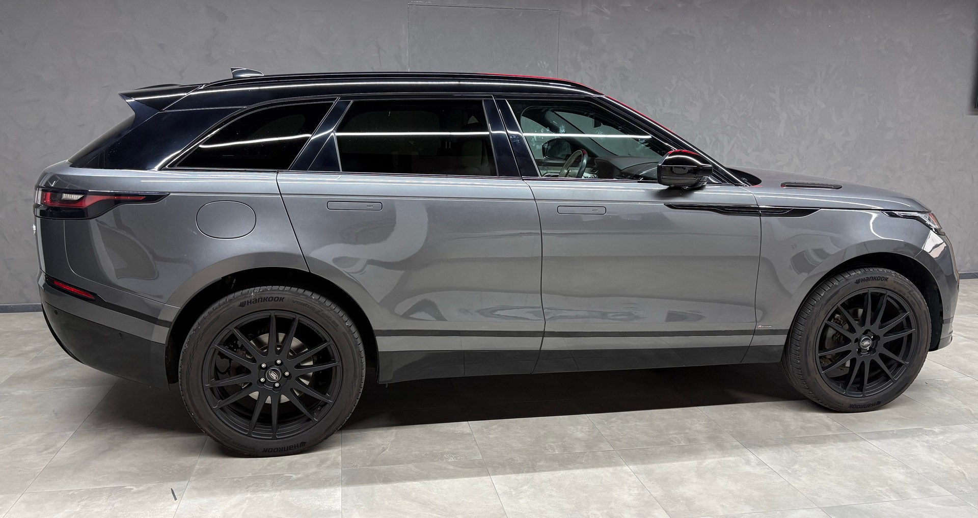LAND ROVER Range Rover Velar R-Dynamic P 250 SE Automatic-image-3