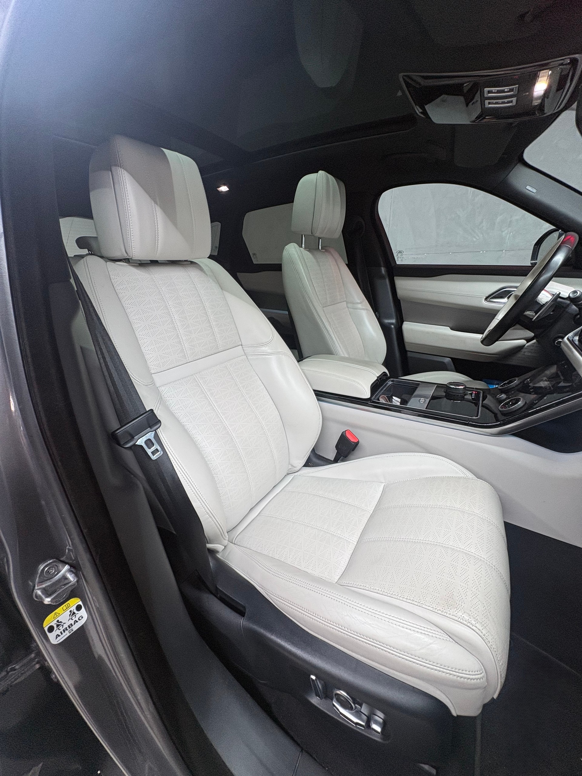 LAND ROVER Range Rover Velar R-Dynamic P 250 SE Automatic-image-10