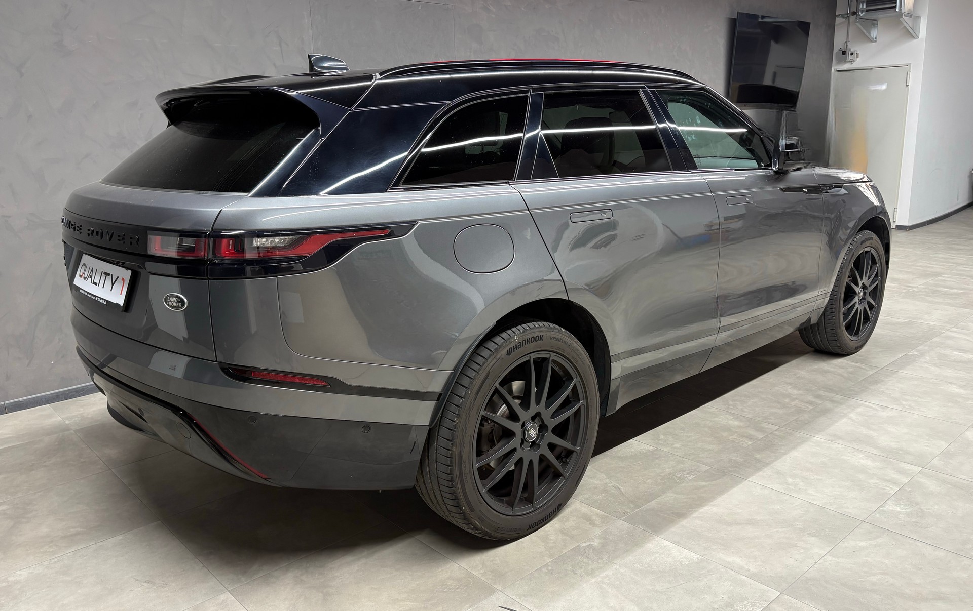 LAND ROVER Range Rover Velar R-Dynamic P 250 SE Automatic-image-4