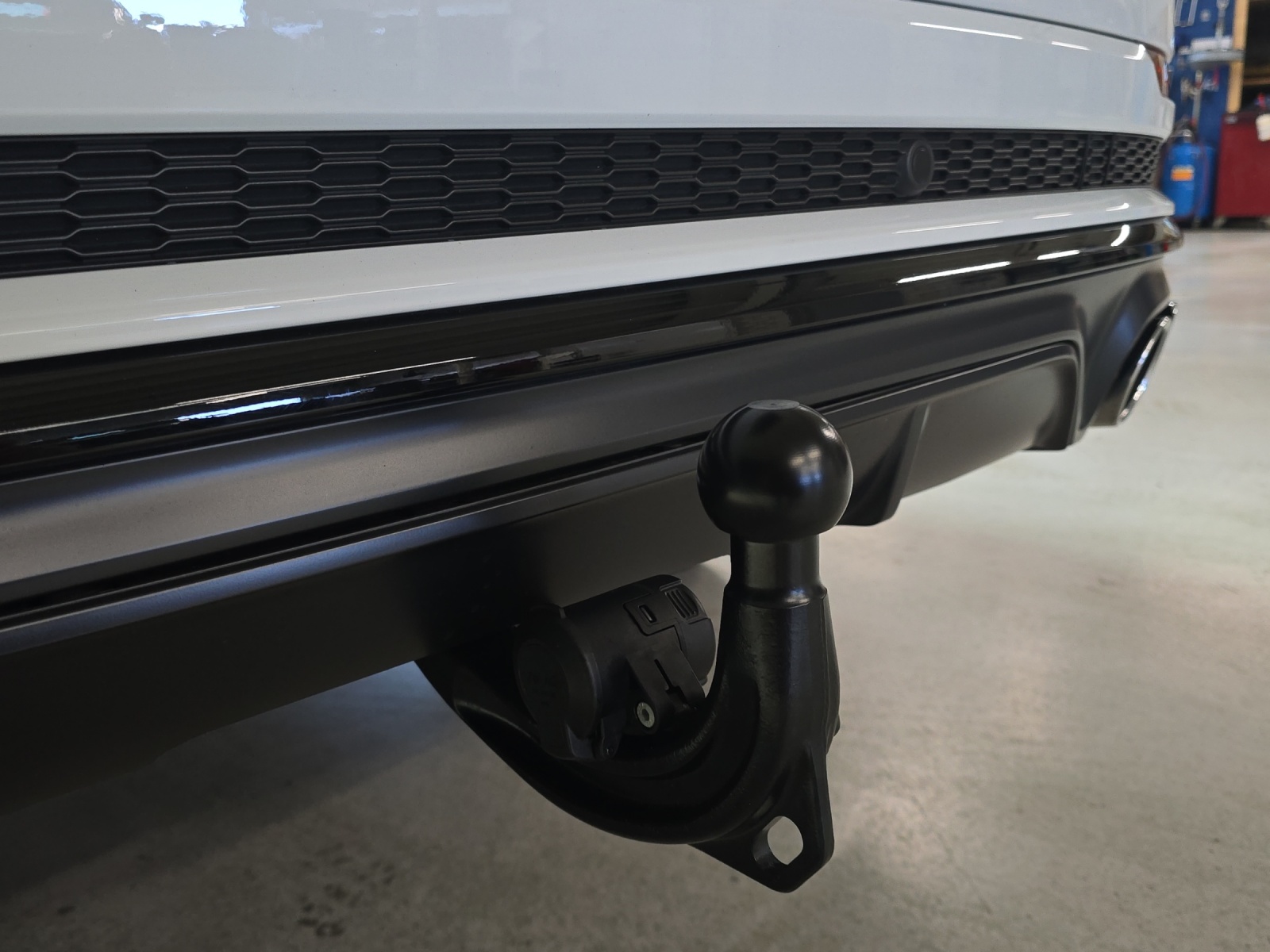 AUDI SQ8 TFSI quattro tiptronic-image-13