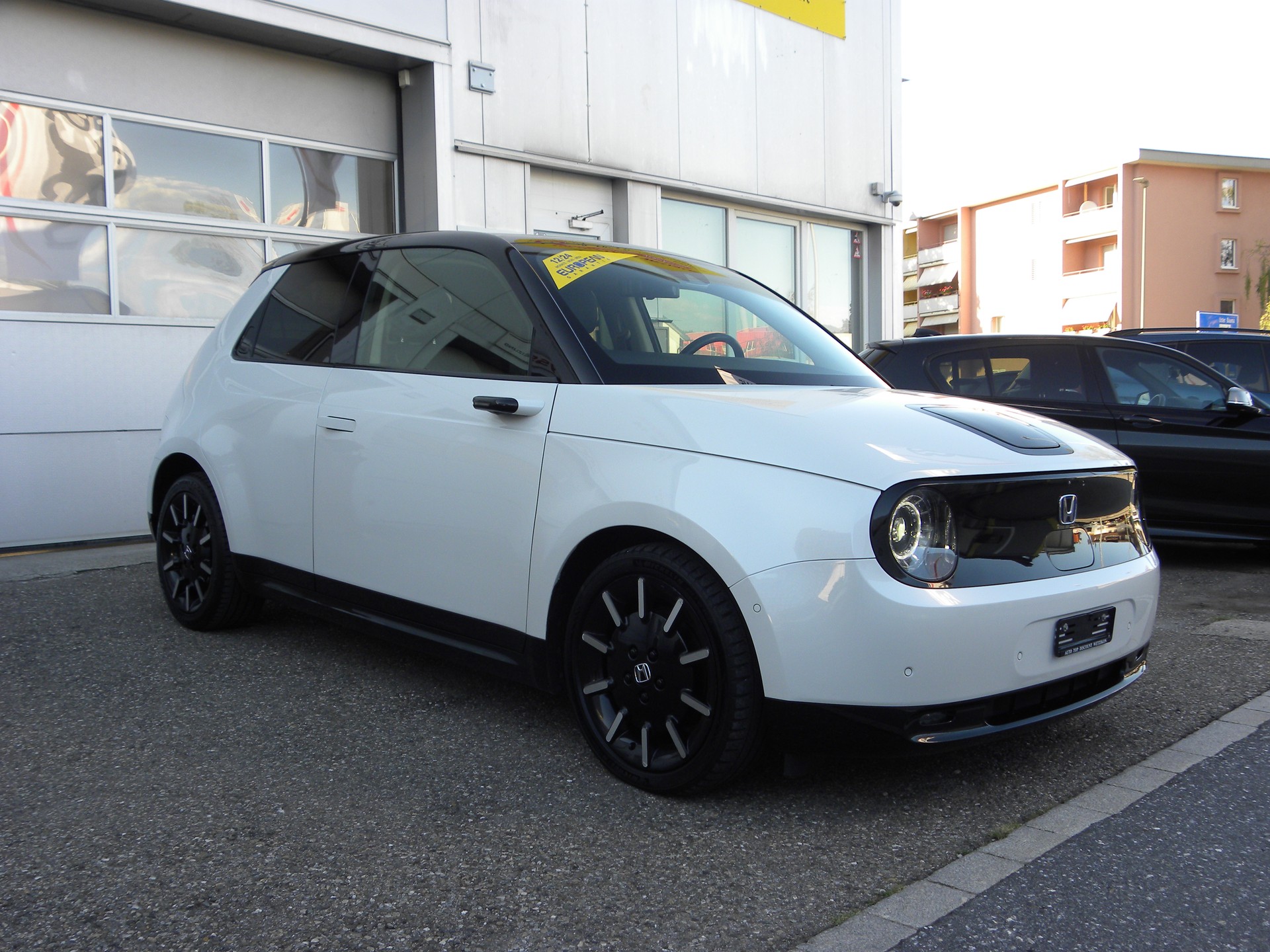 HONDA e Advance-image-1