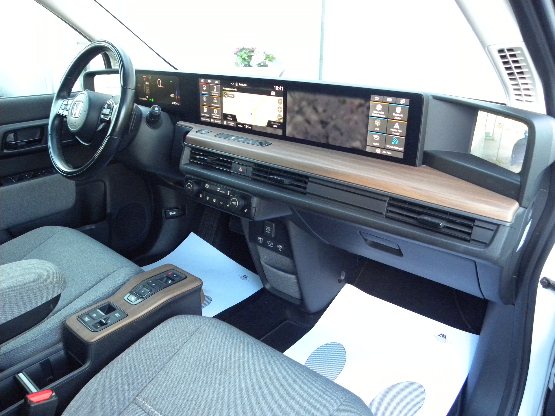 HONDA e Advance-image-7