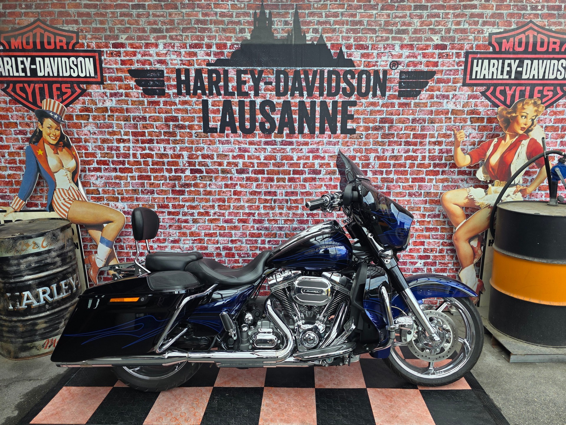 HARLEY-DAVIDSON FLHXSE Street Glide ABS CVO