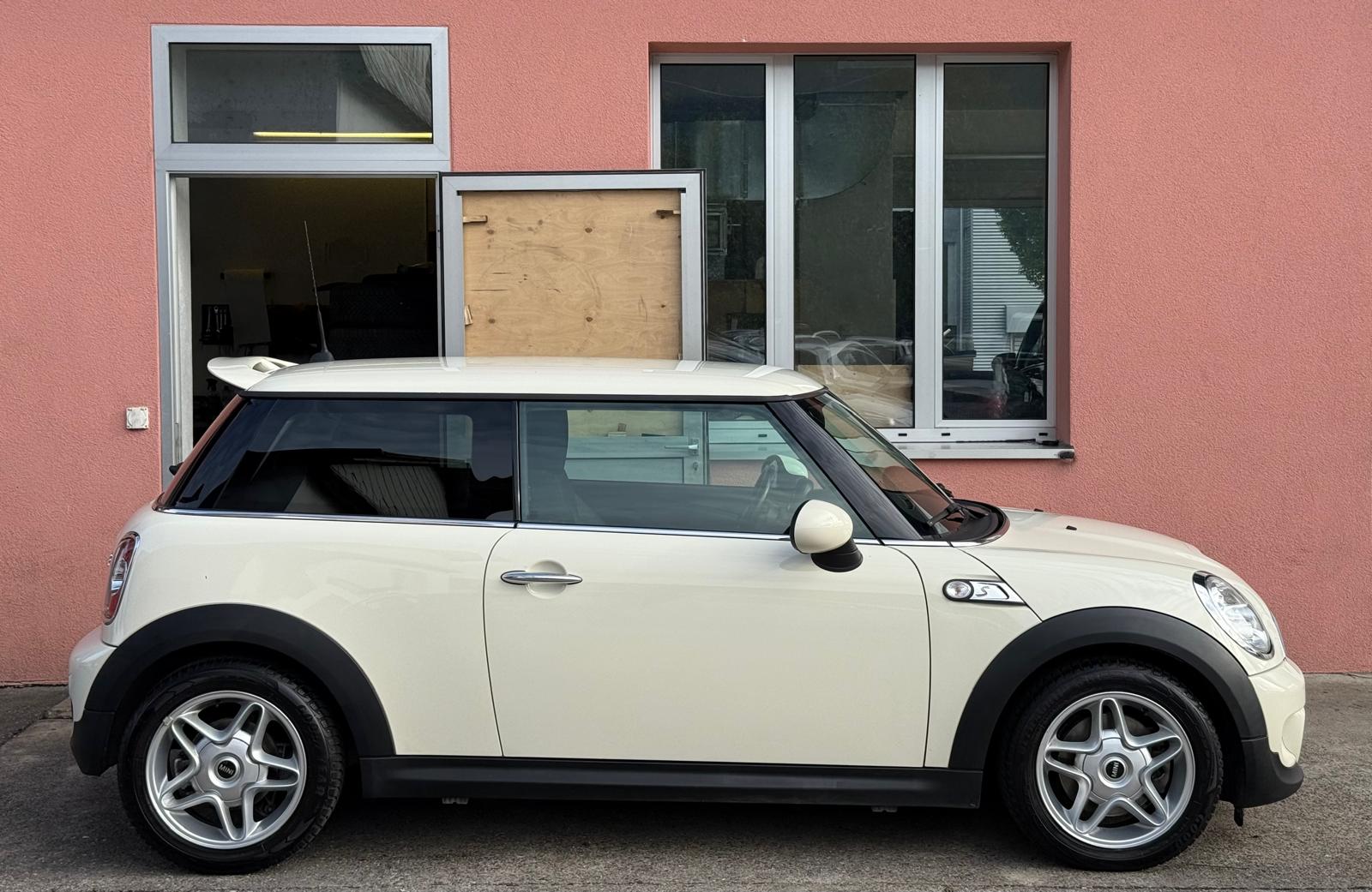 MINI Cooper S / MFK 08.2026-image-2