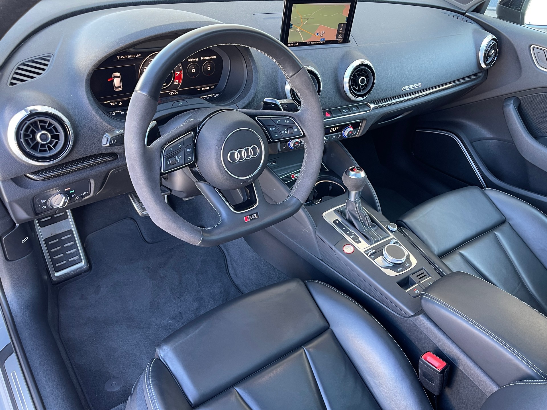 AUDI RS3 Sportback 2.5 TSI quattro S-tronic-image-10