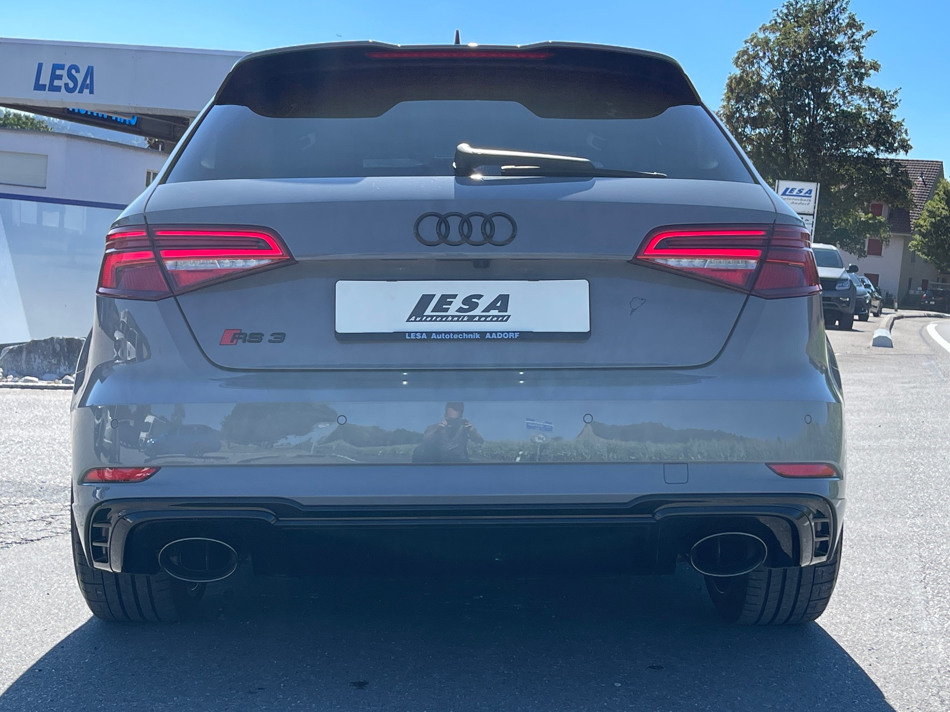 AUDI RS3 Sportback 2.5 TSI quattro S-tronic-image-4