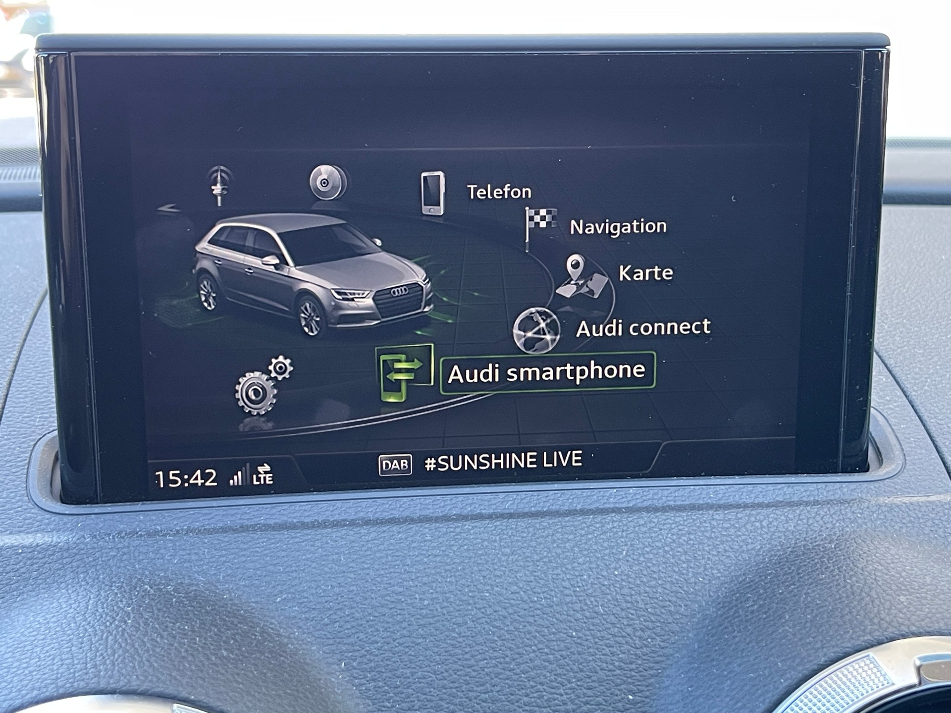 AUDI RS3 Sportback 2.5 TSI quattro S-tronic-image-20