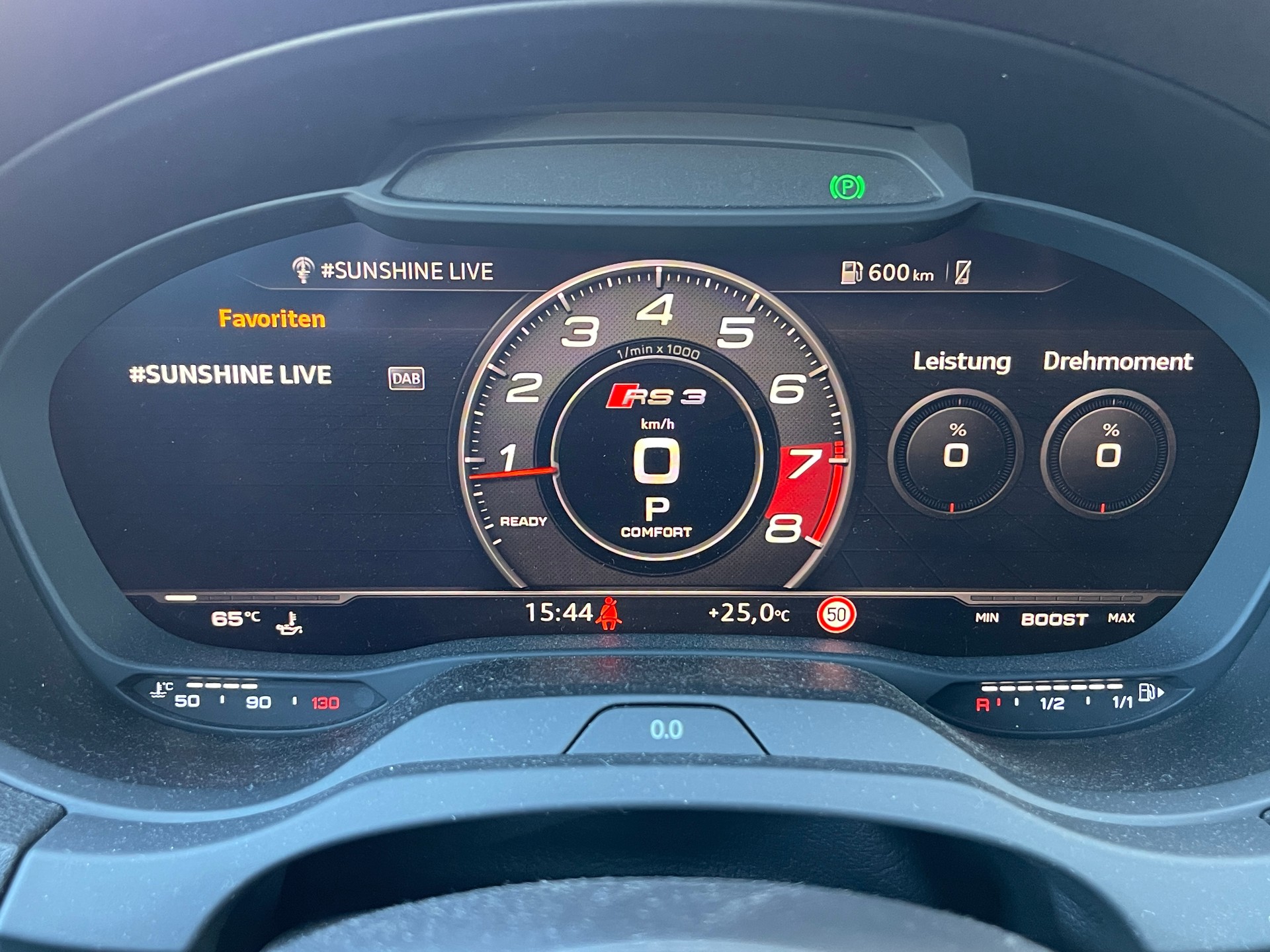 AUDI RS3 Sportback 2.5 TSI quattro S-tronic-image-24