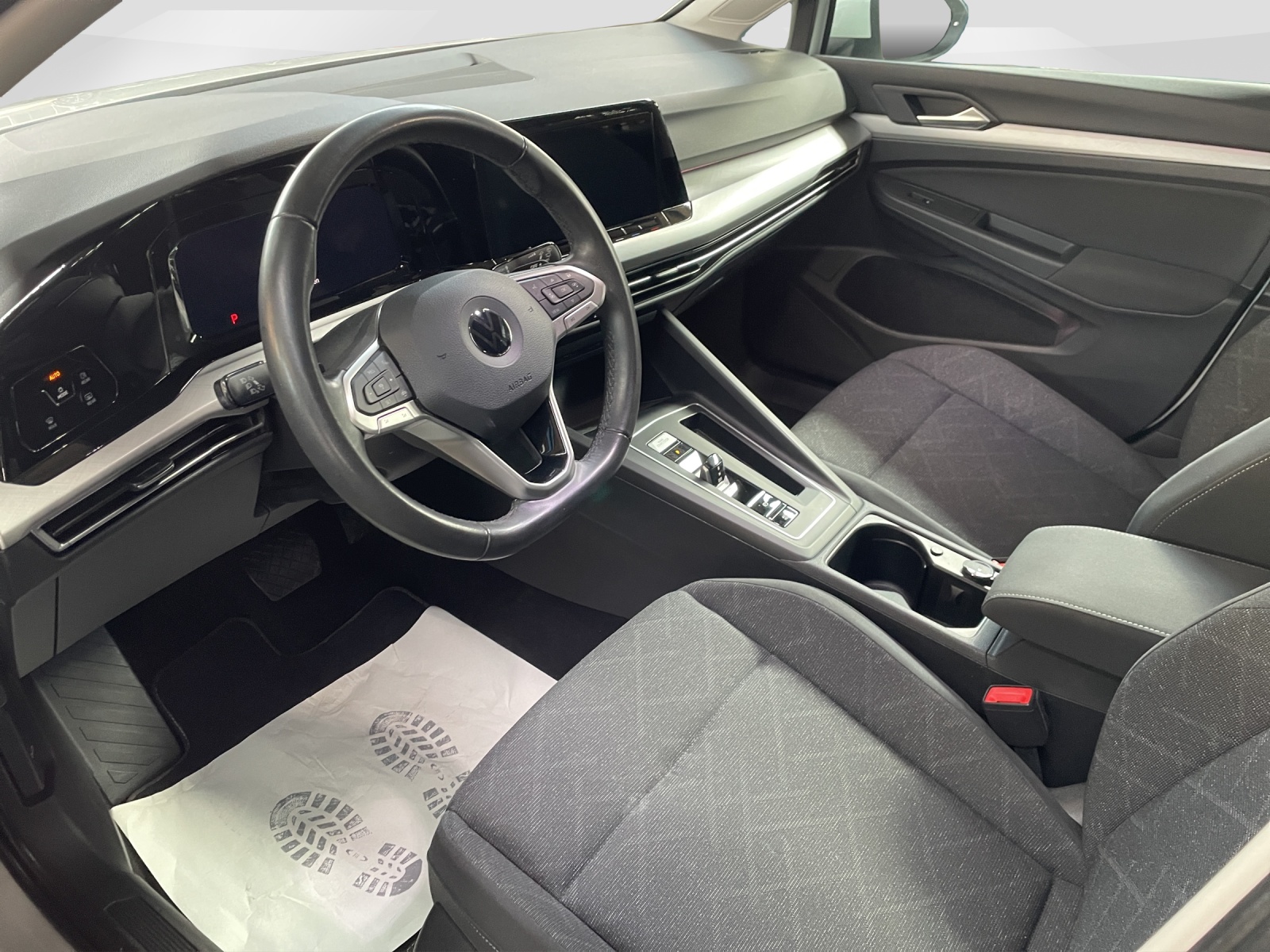 VW Golf VIII Variant 2.0 TDI Life DSG 4motion-image-6