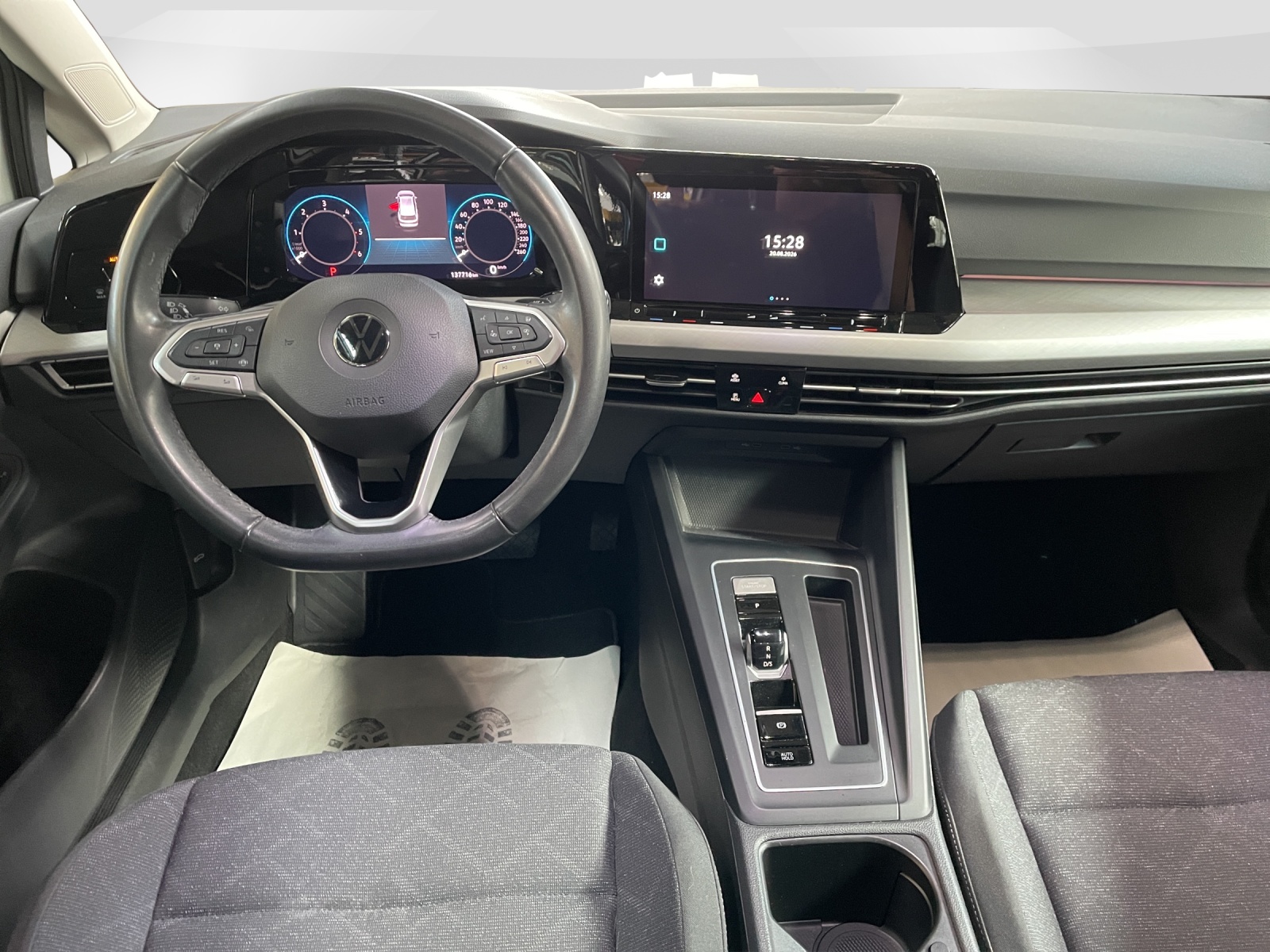 VW Golf VIII Variant 2.0 TDI Life DSG 4motion-image-7