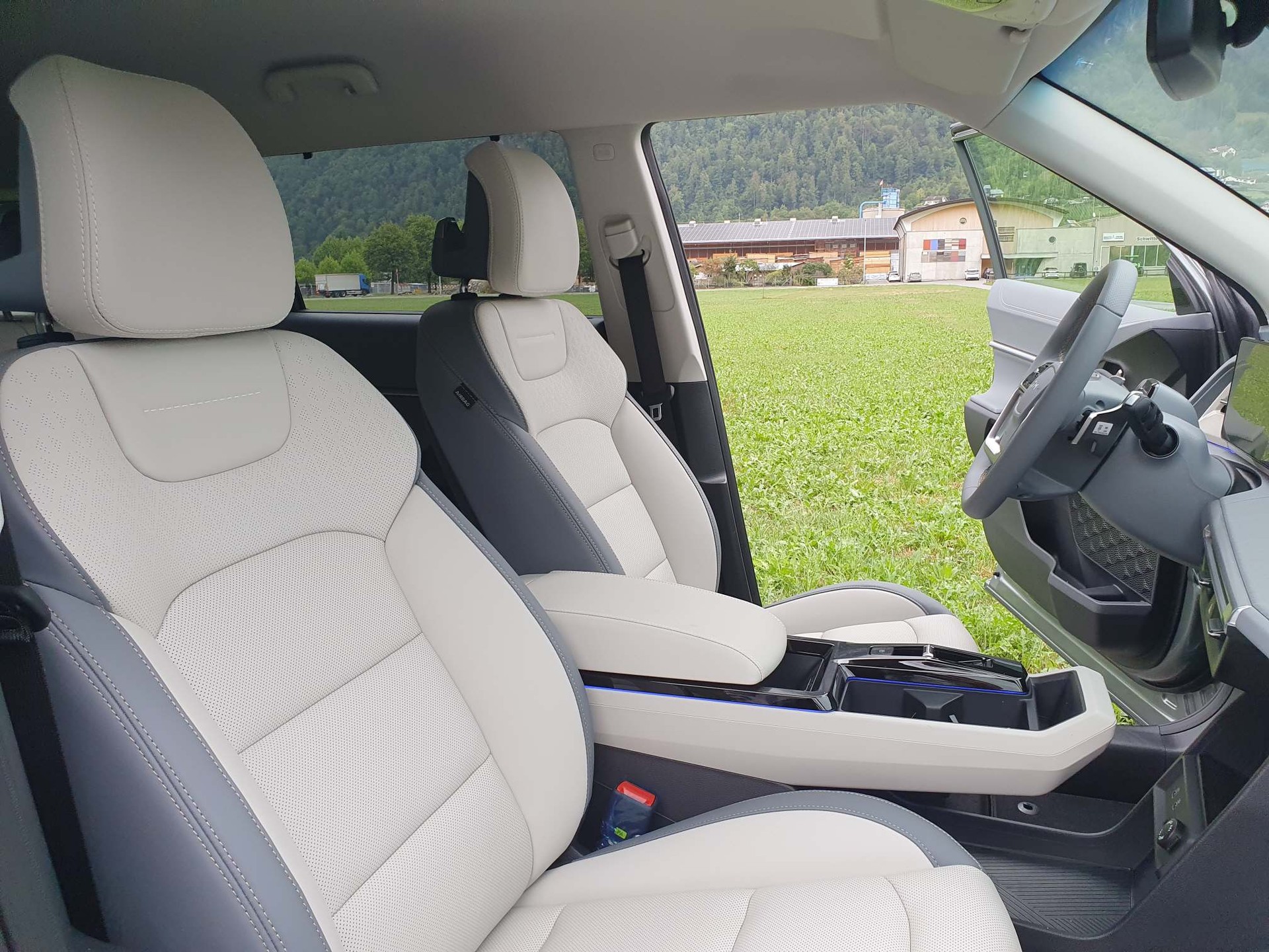 KGM-SsangYong Torres 1.5 Turbo Executive 4WD MJ27-image-11