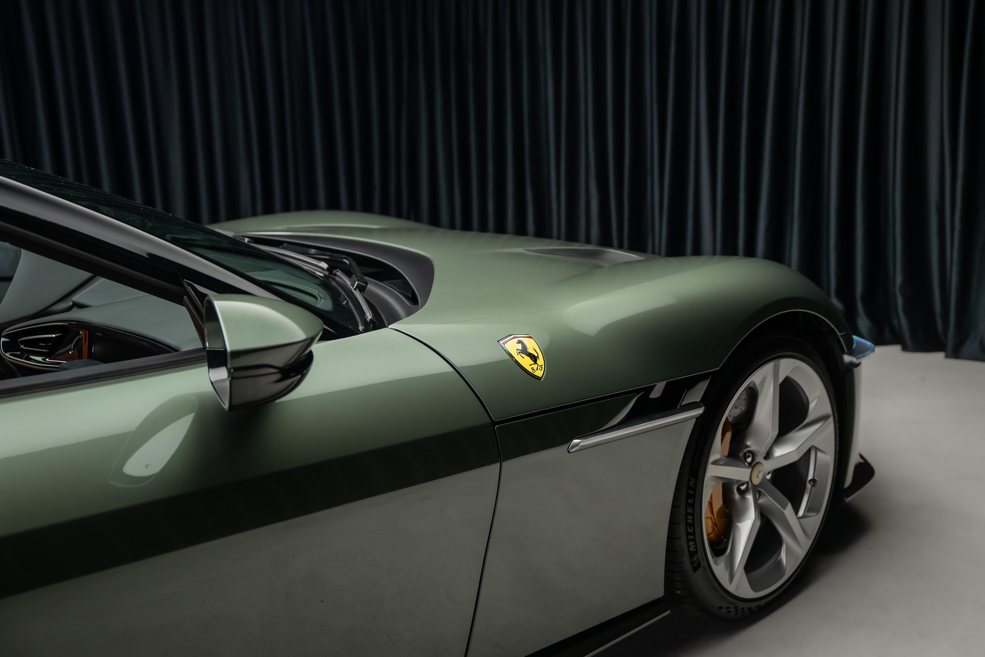 FERRARI 12 Cilindri-image-17