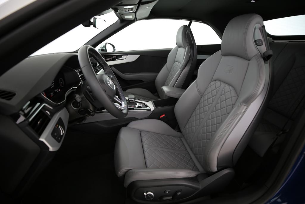AUDI S5 Cabriolet 3.0 V6 TFSI quattro T-Tronic-image-2