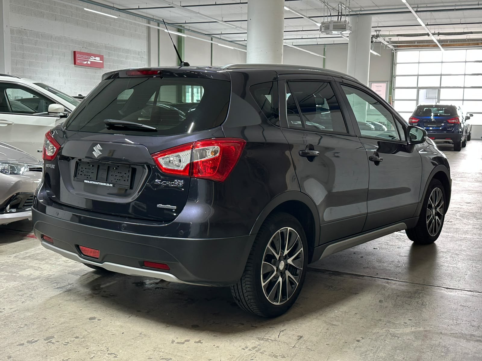SUZUKI SX4 S-Cross 1.6 16V GL 4WD CVT7-image-4