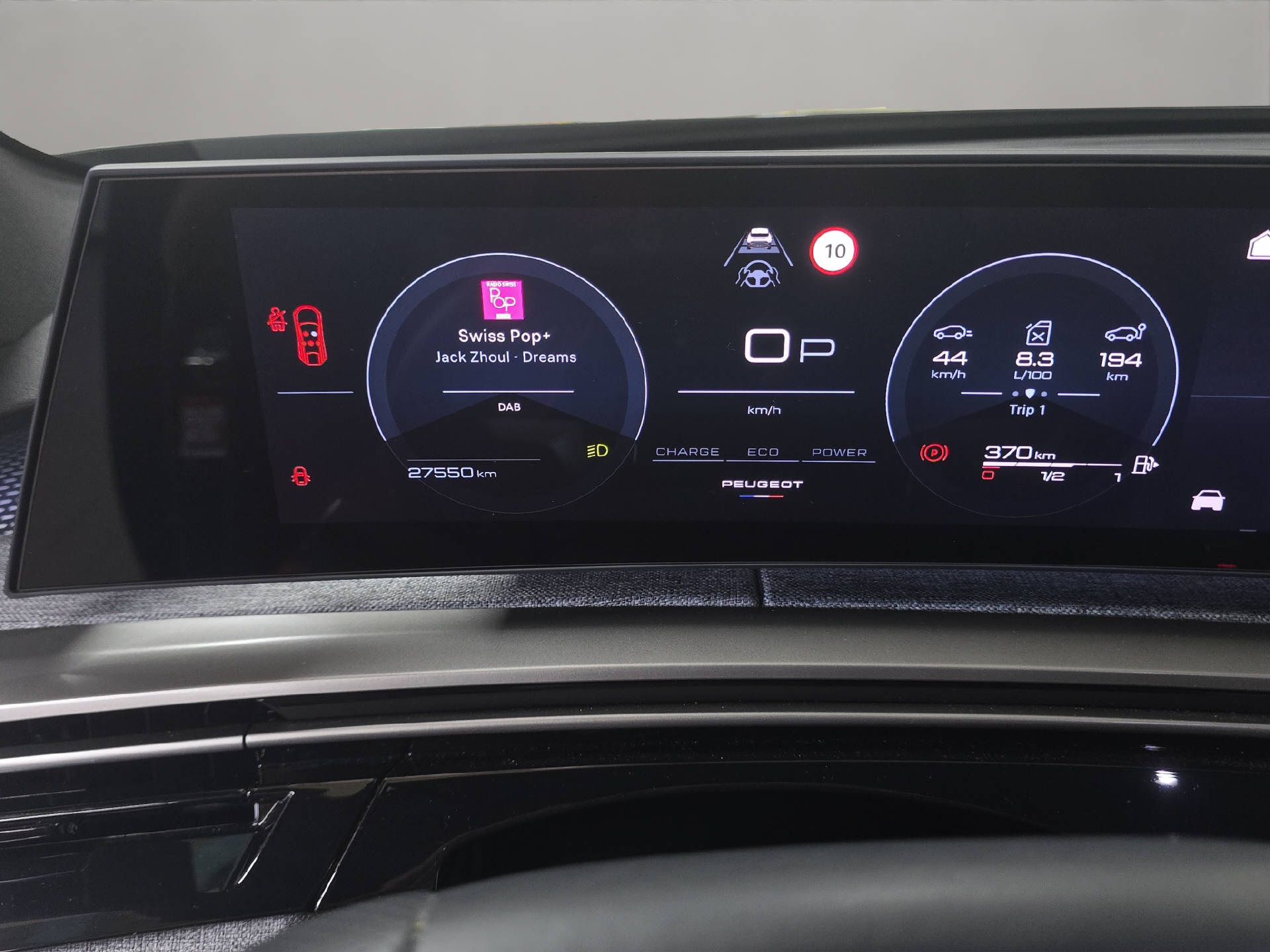 PEUGEOT 3008 1.2 Hybrid GT-image-6