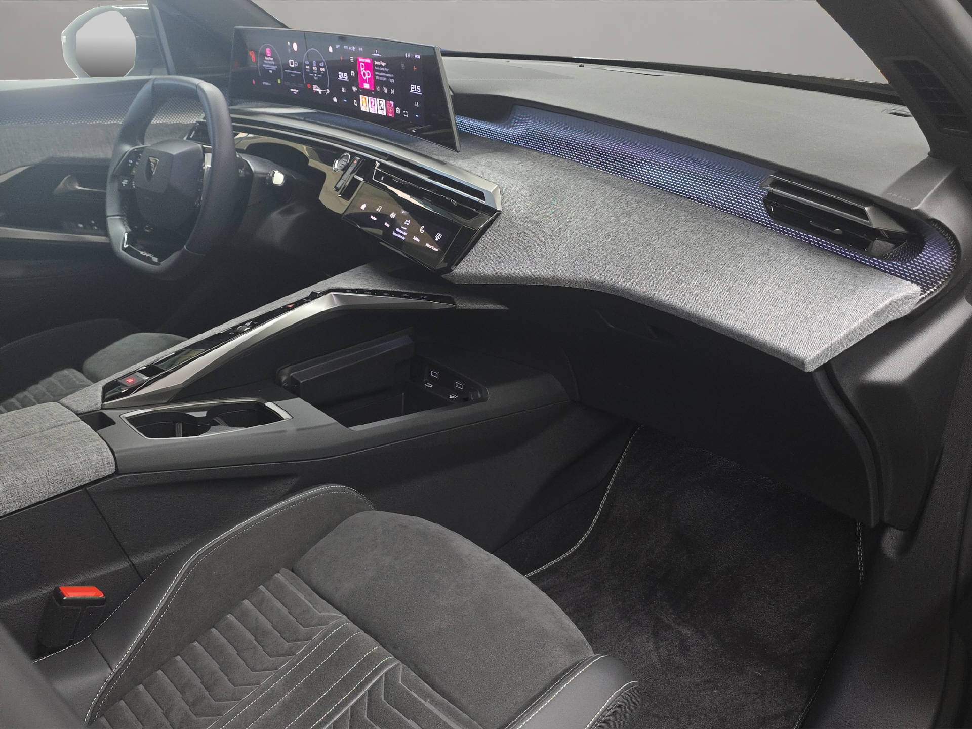 PEUGEOT 3008 1.2 Hybrid GT-image-10