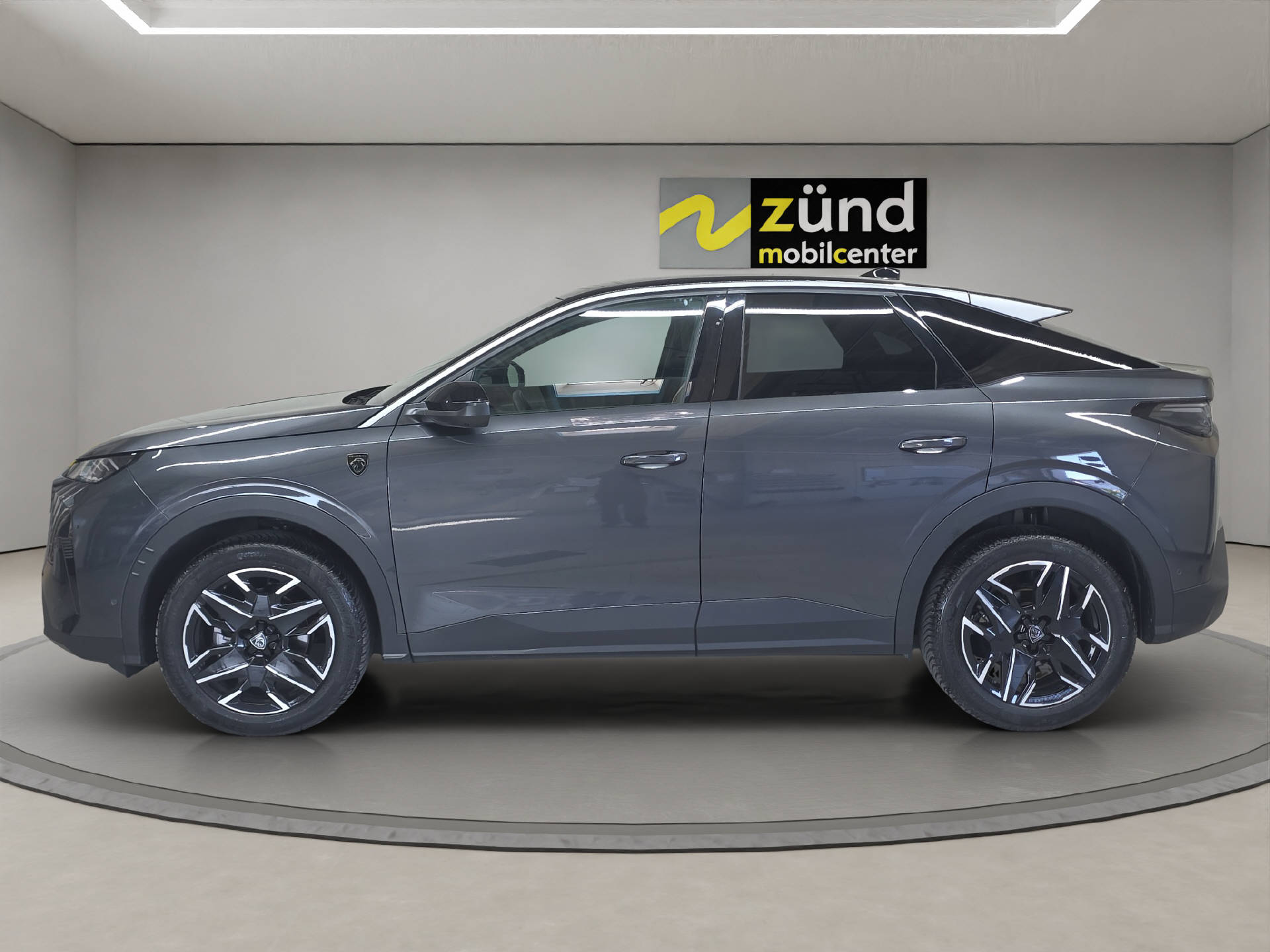 PEUGEOT 3008 1.2 Hybrid GT-image-1