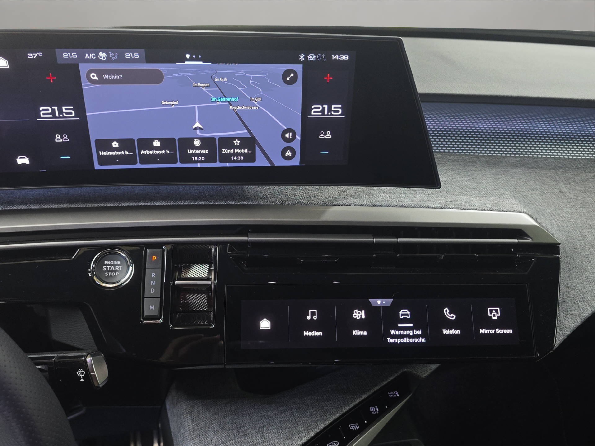 PEUGEOT 3008 1.2 Hybrid GT-image-8