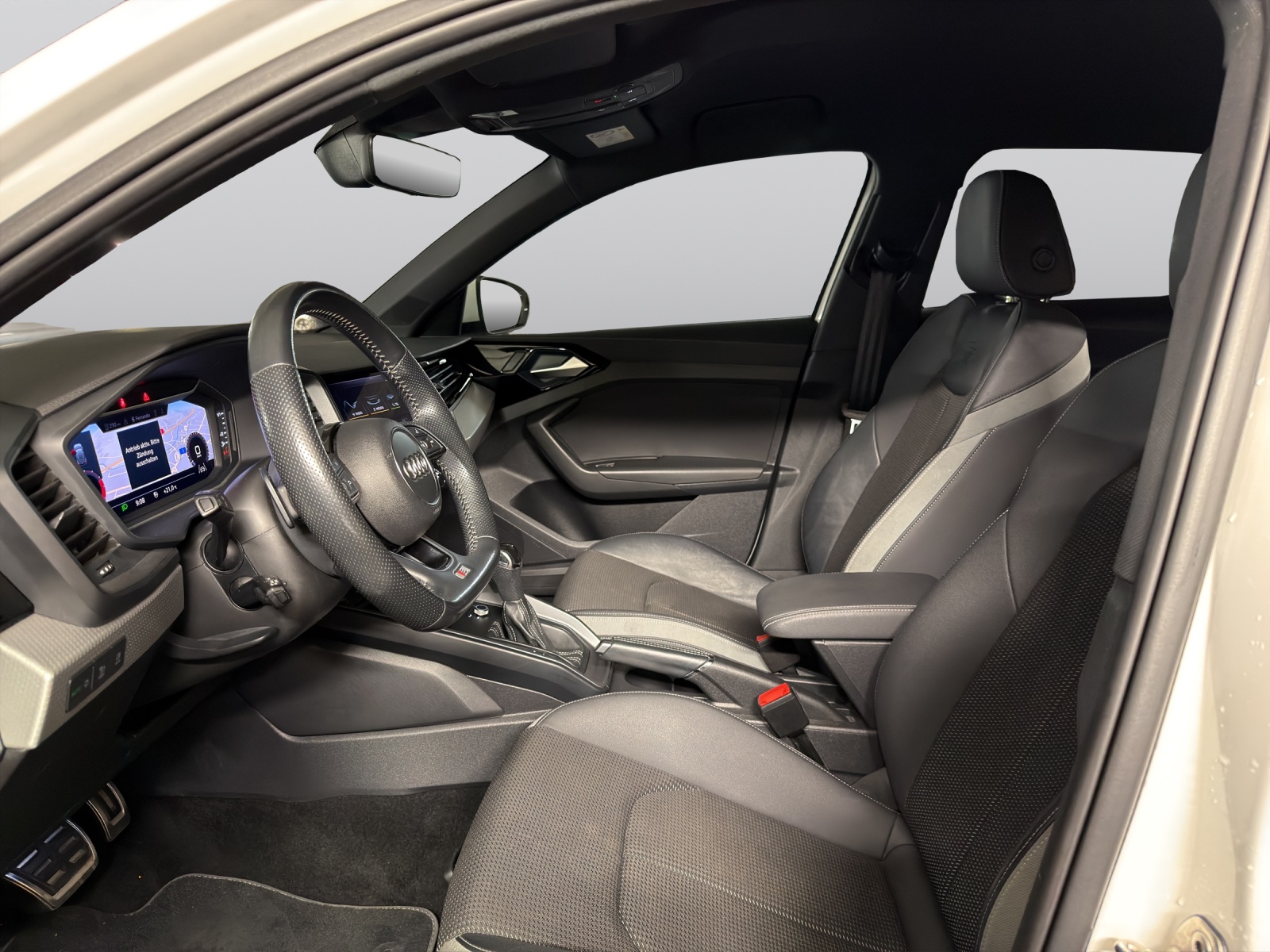 AUDI A1 Sportback 30 TFSI S Line S-tronic-image-11