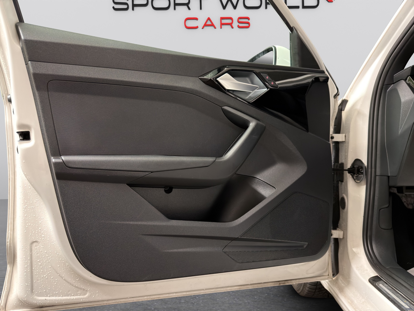 AUDI A1 Sportback 30 TFSI S Line S-tronic-image-19